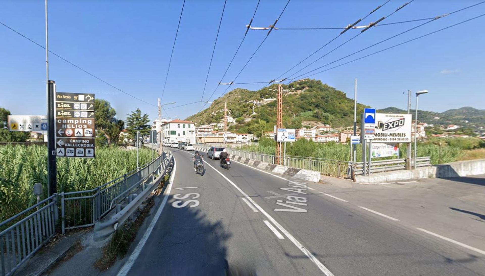 Impianto a STRADA STATALE 1_Via Aurelia per Via Dante Alighieri  Vallecrosia