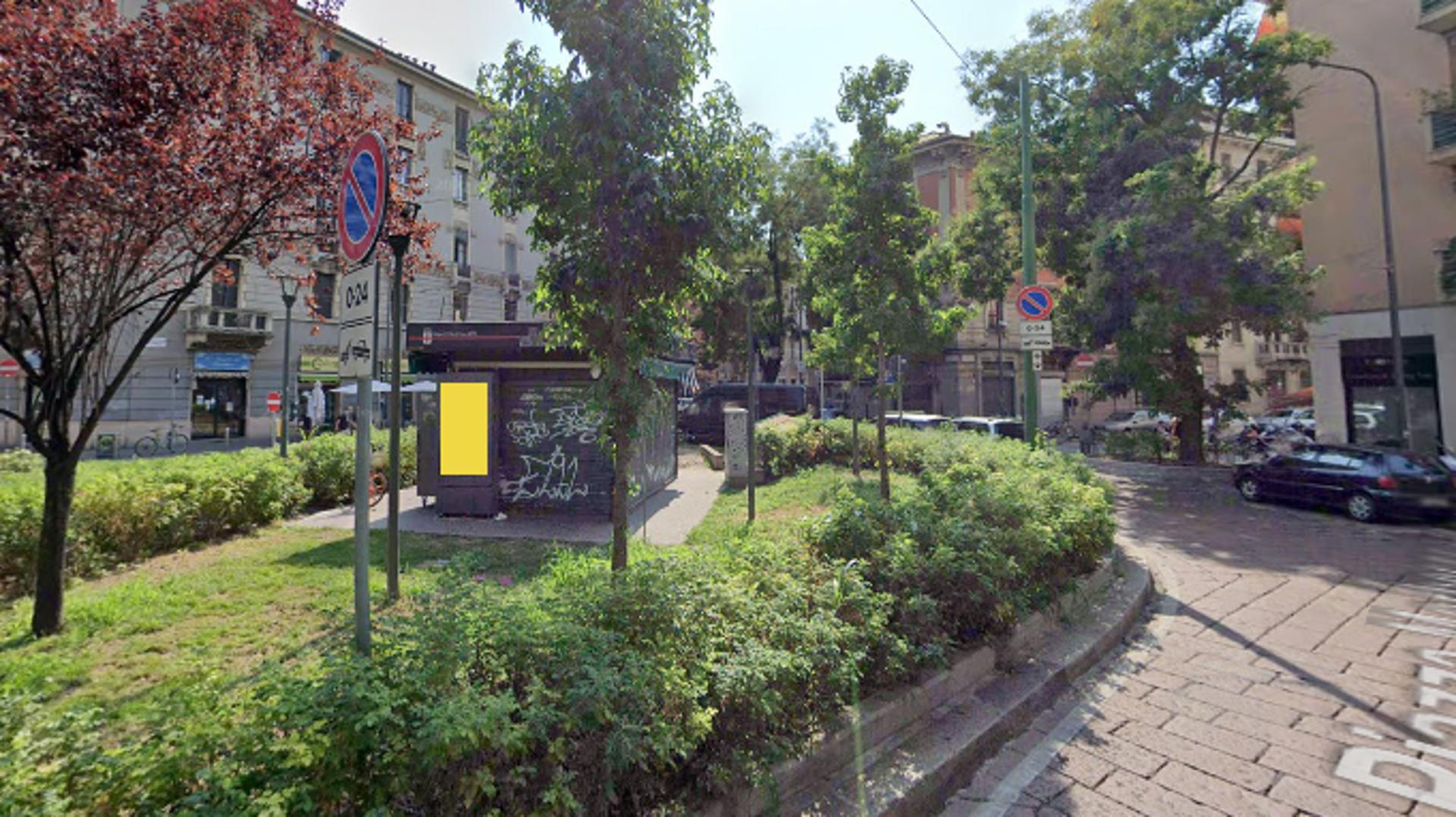 Impianto TOTEM DIGITALE a Milano, in zona Luca Sinopoli