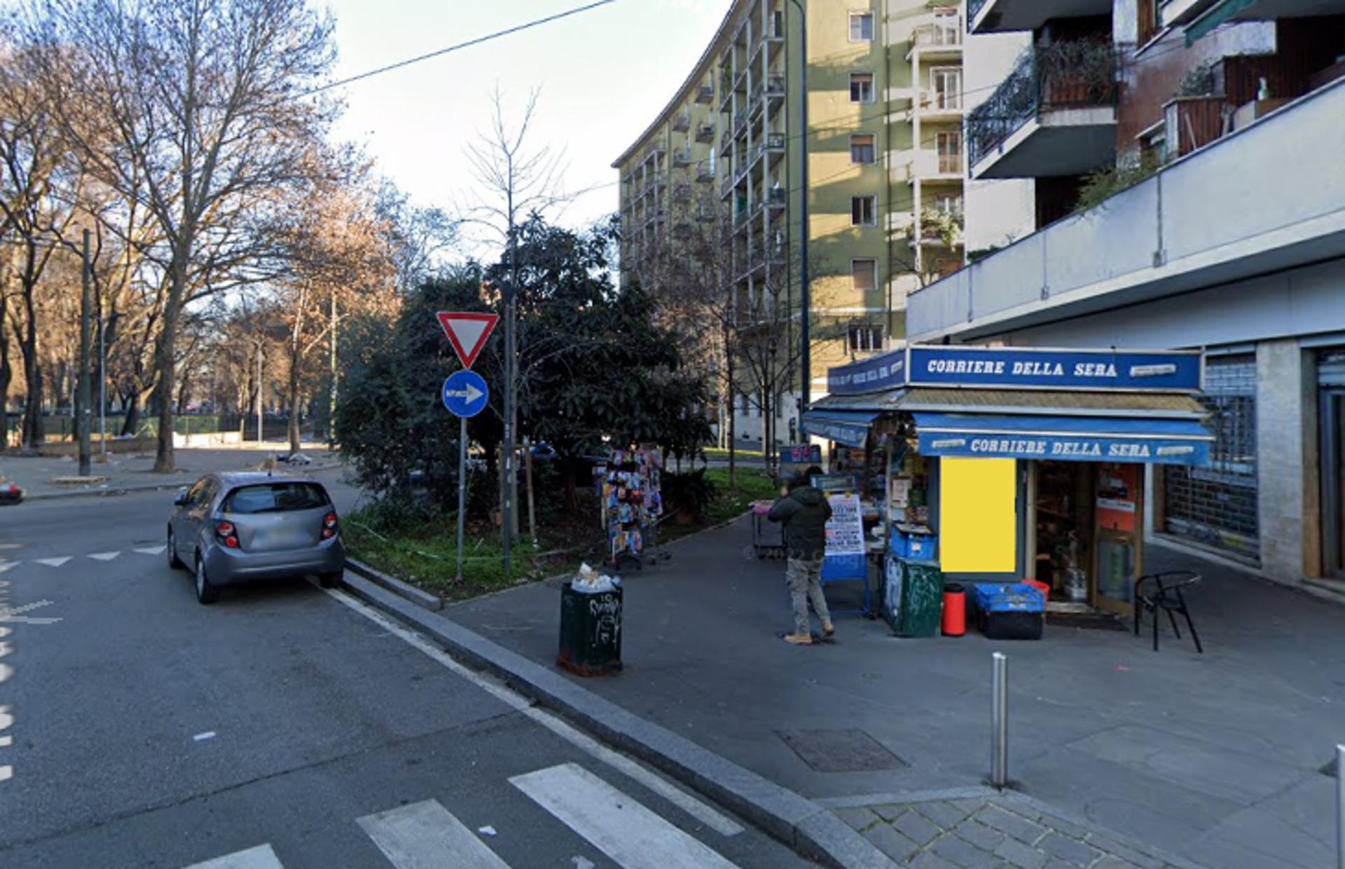 Impianto TOTEM DIGITALE a Milano, in zona Bar Tabacchi