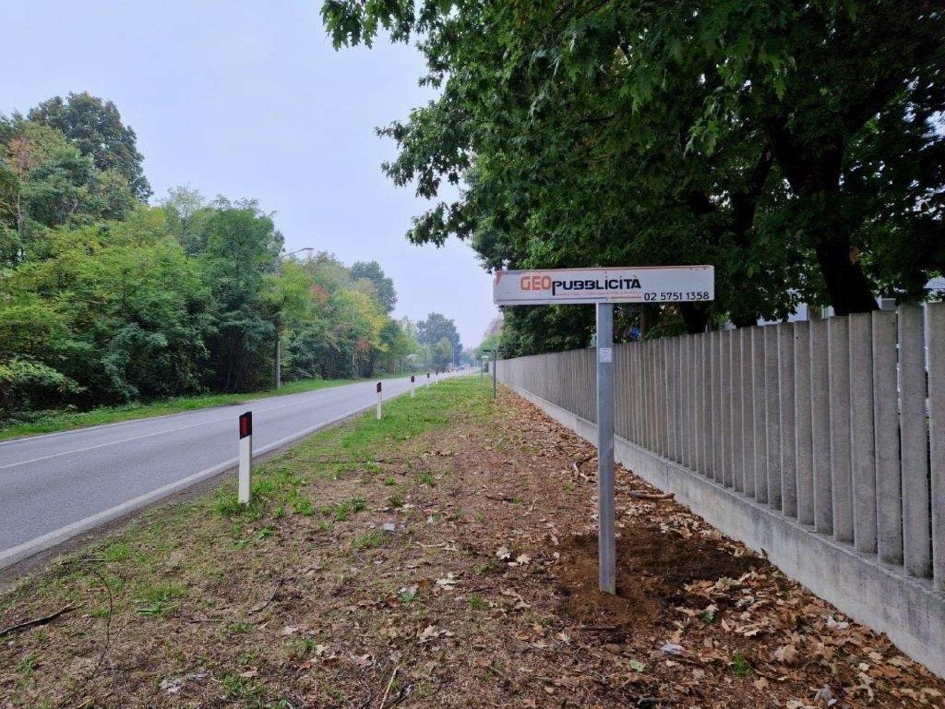 Impianto CARTELLONISTICA a Cislago