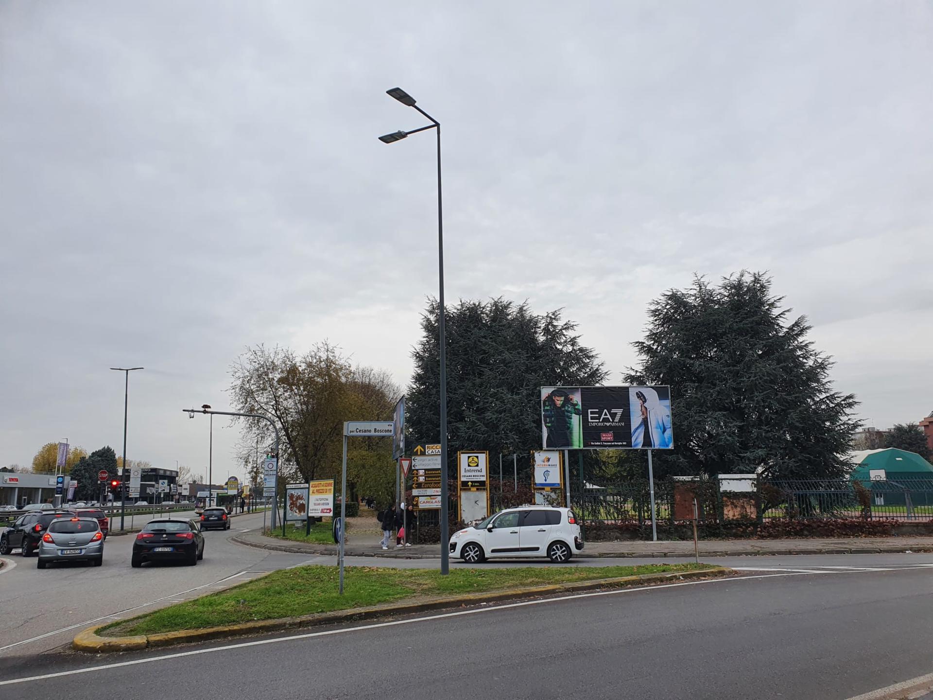 Impianto a VIALE ITALIA ANG. VIA PER CESANO BOSCONE DIR. TREZZANO SUL NAVIGLIO  Corsico