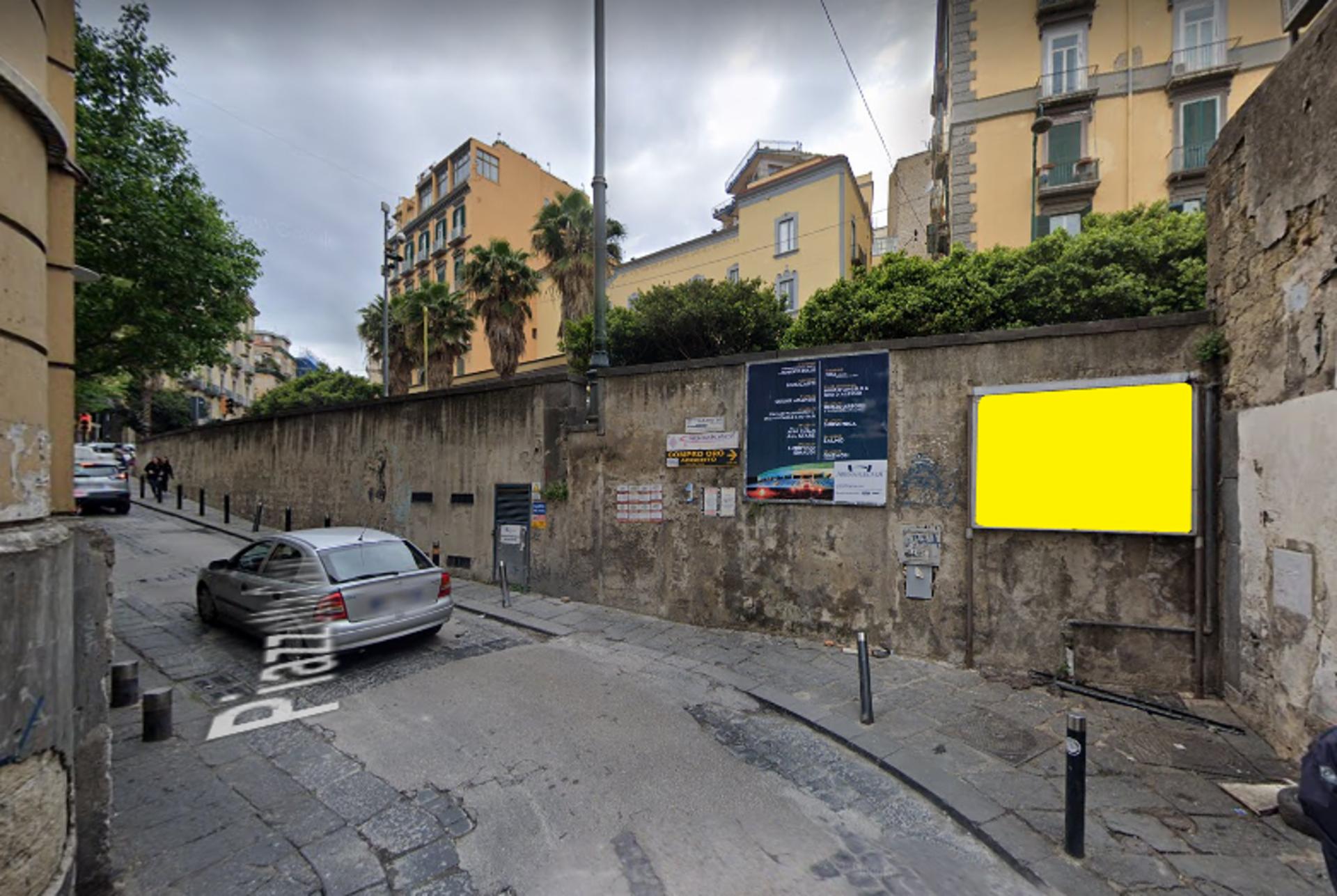 Impianto STENDARDO a Napoli, in zona Chiesa di Santa Caterina da Siena