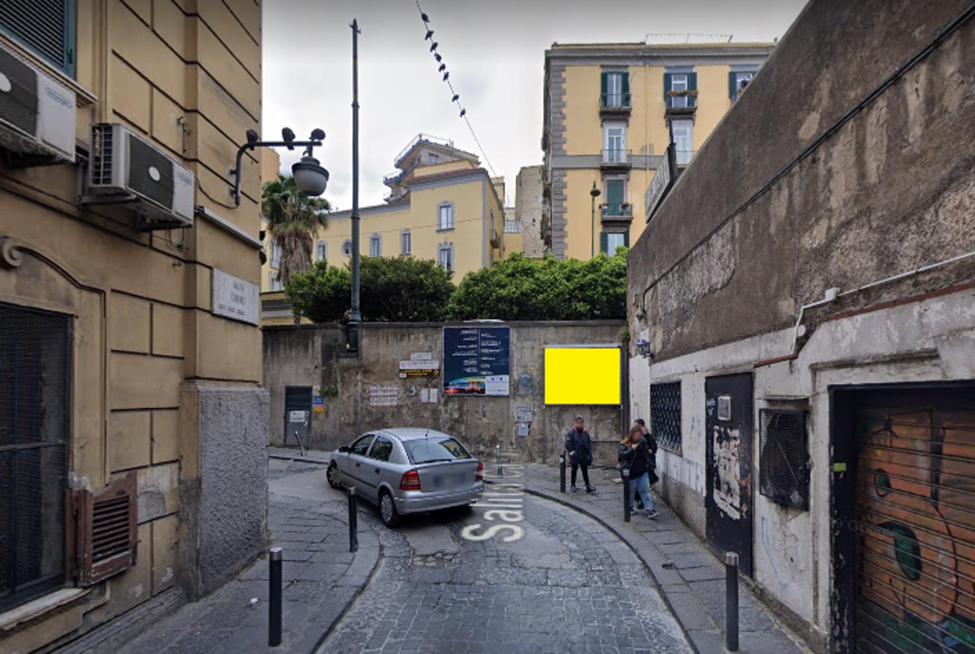 Impianto STENDARDO a Napoli, in zona Chiesa di Santa Caterina da Siena