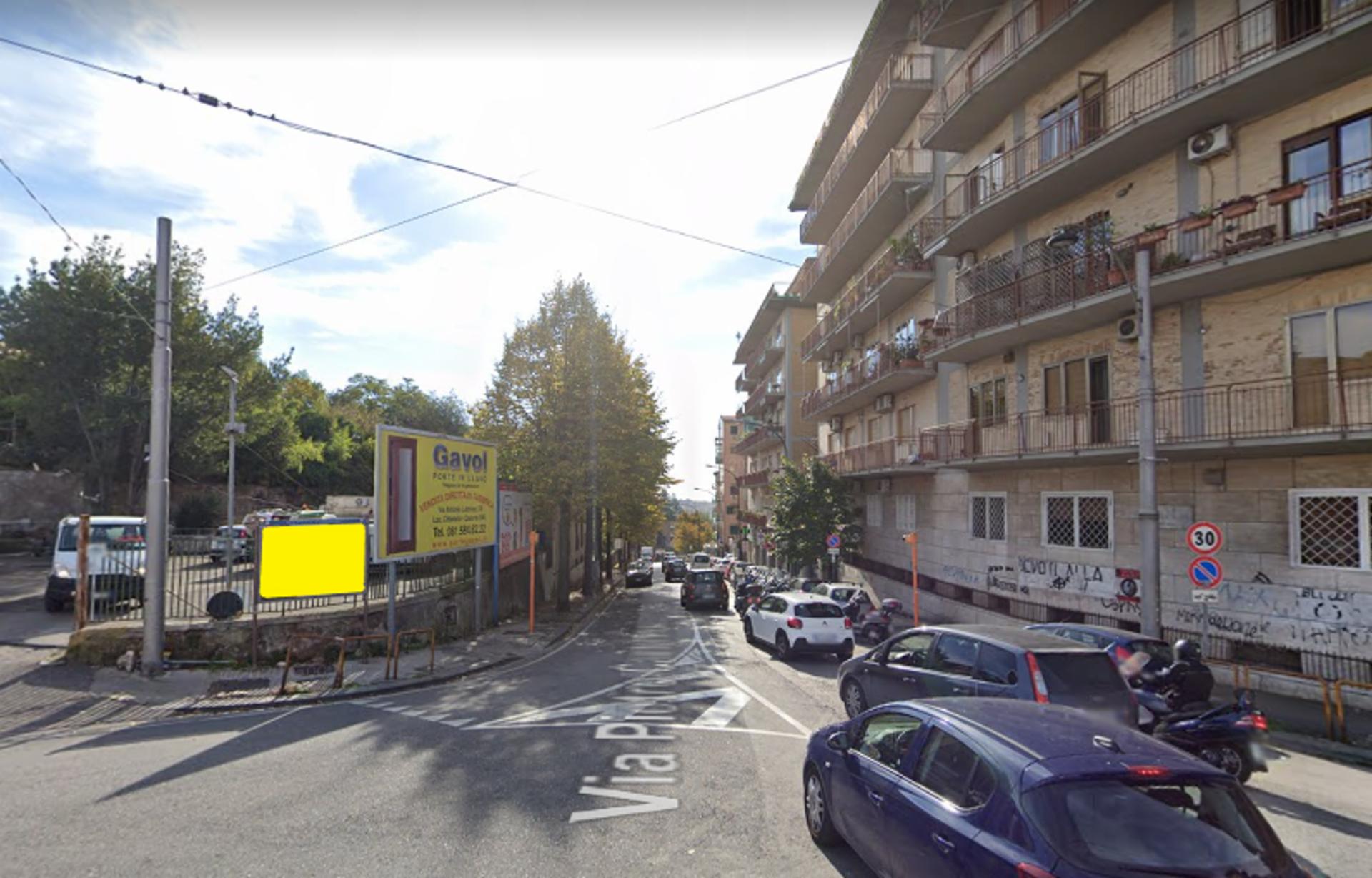 Impianto STENDARDO a Napoli, in zona Il Cavallino d'Oro - Ristorante Pizzeria
