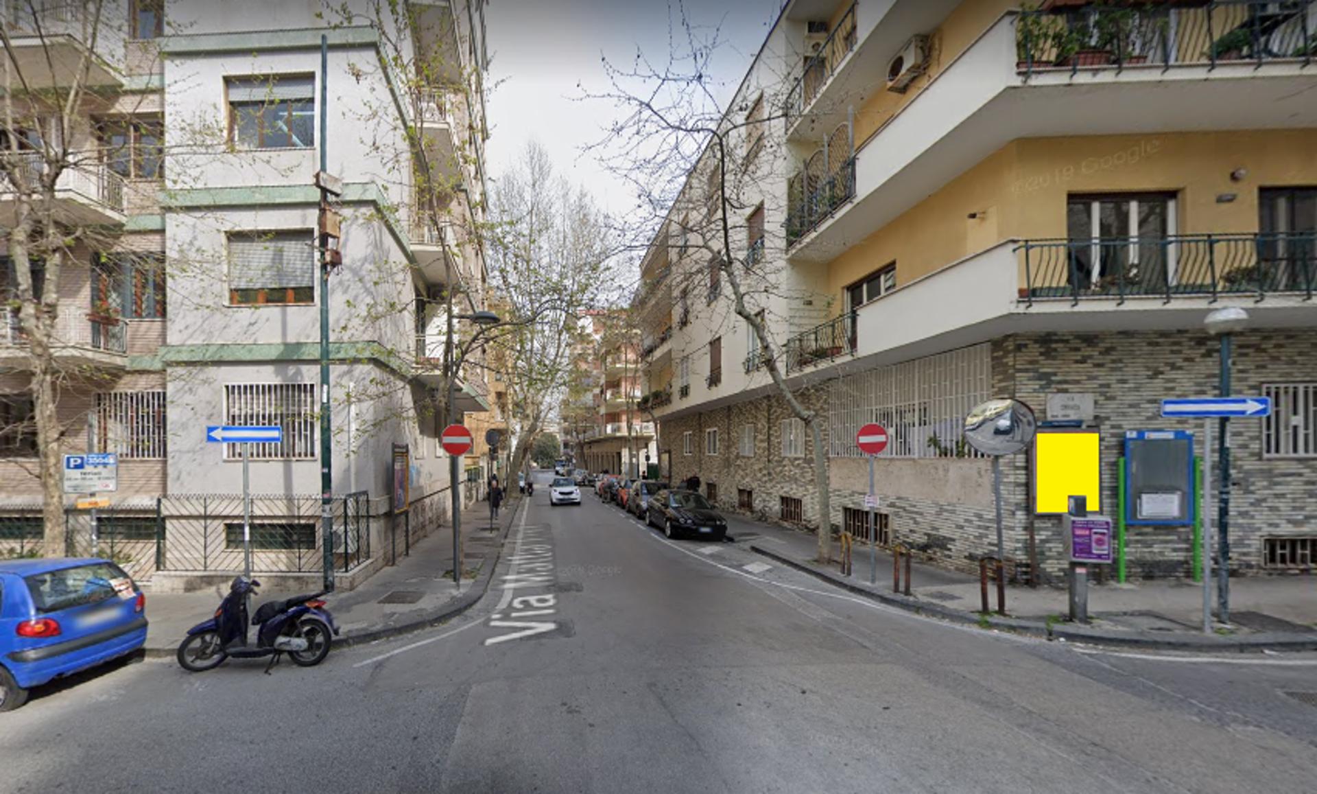 Impianto STENDARDO a Napoli, in zona Infinity Cafè