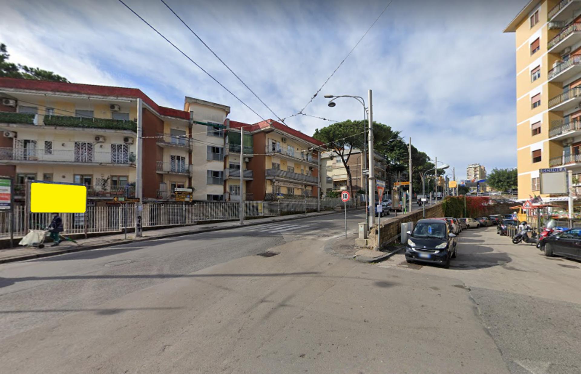 Impianto STENDARDO a Napoli, in zona Chiesa di Santa Teresa del Gesù Bambino