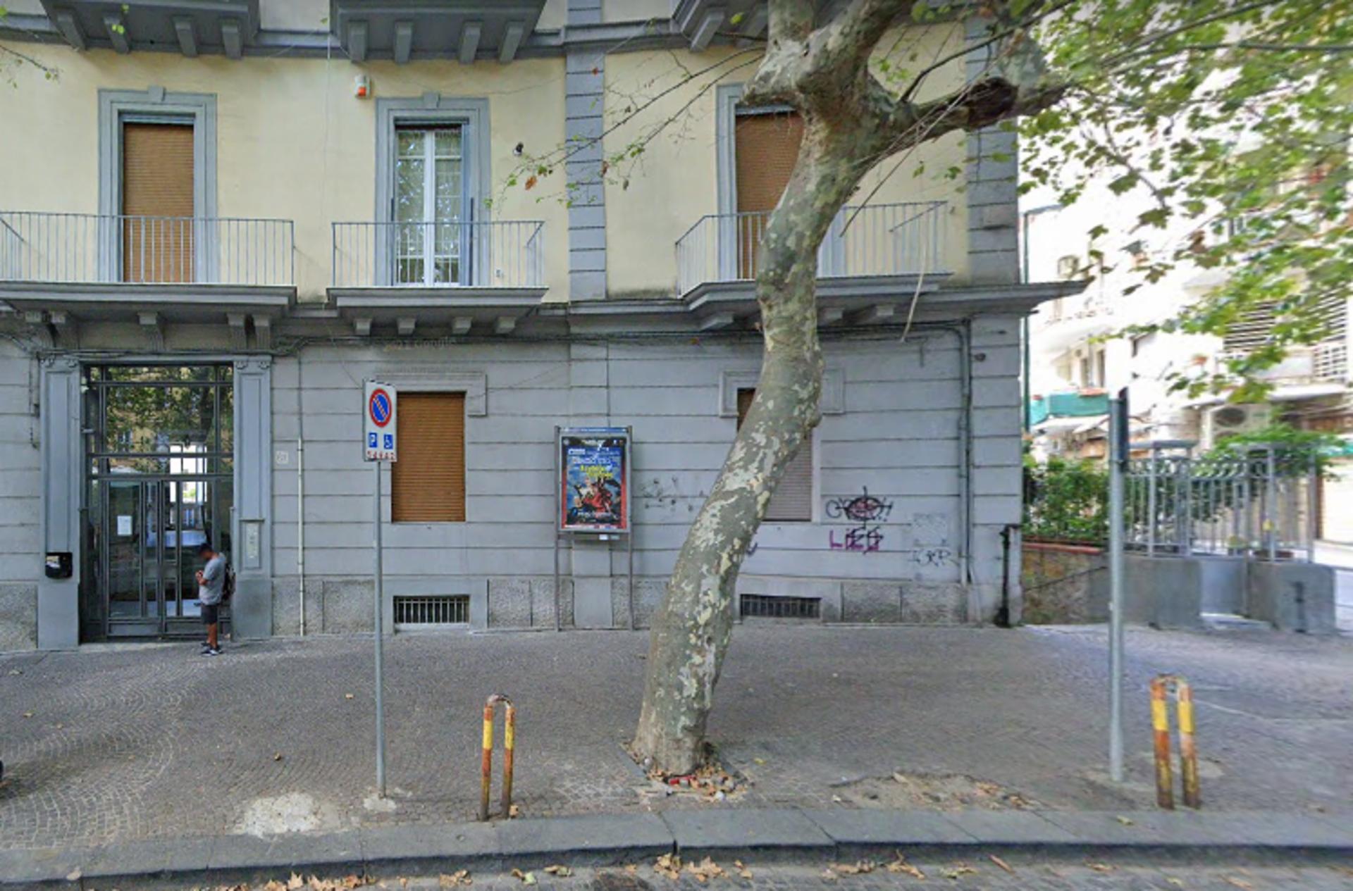 Impianto STENDARDO a Napoli, in zona L‘angolo
