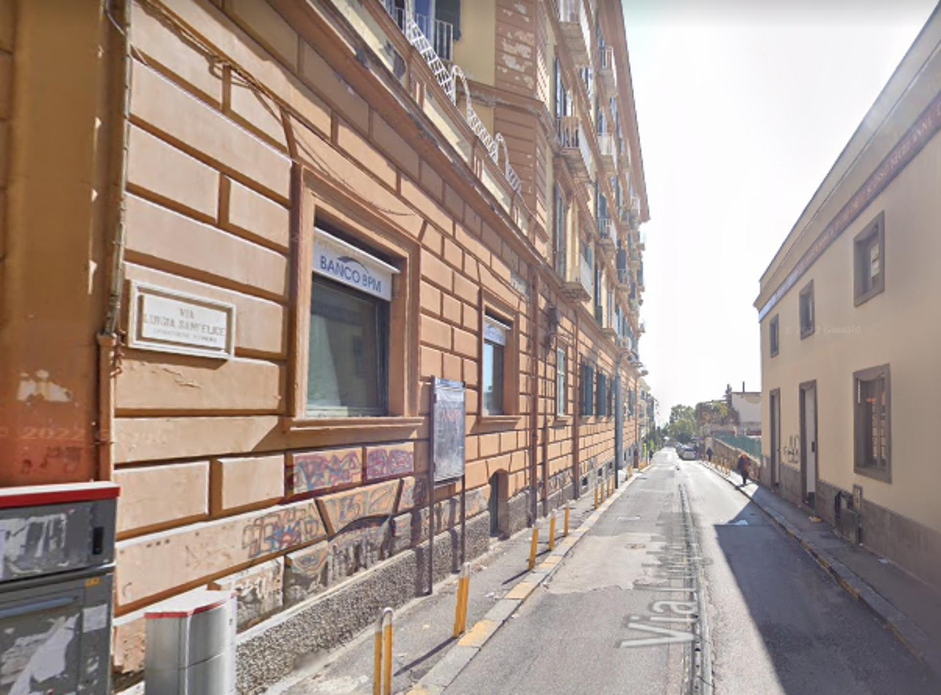 Impianto STENDARDO a Napoli, in zona Acunzo