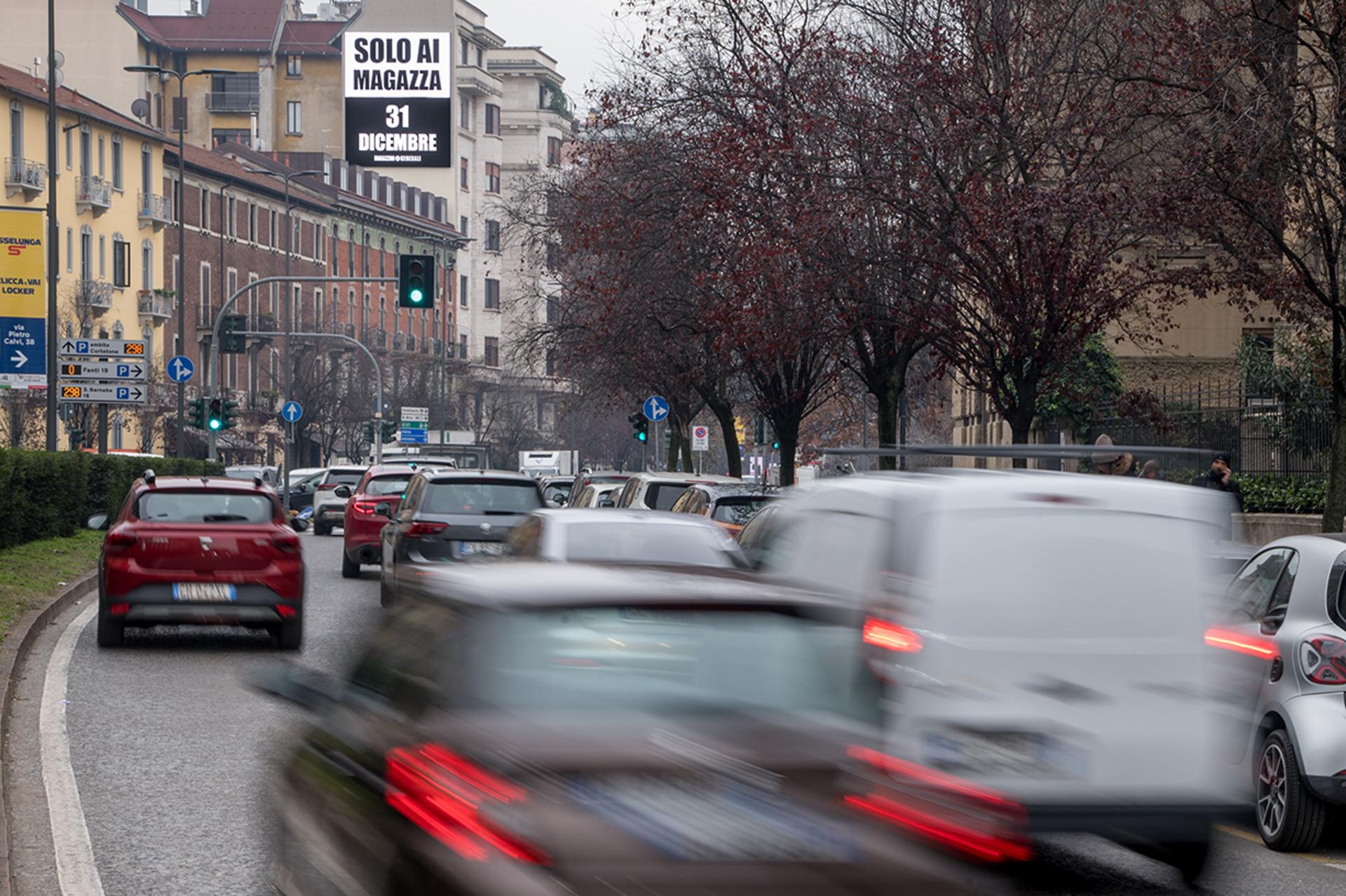 Impianto DISPLAY / LED a Milano, in zona Rusty