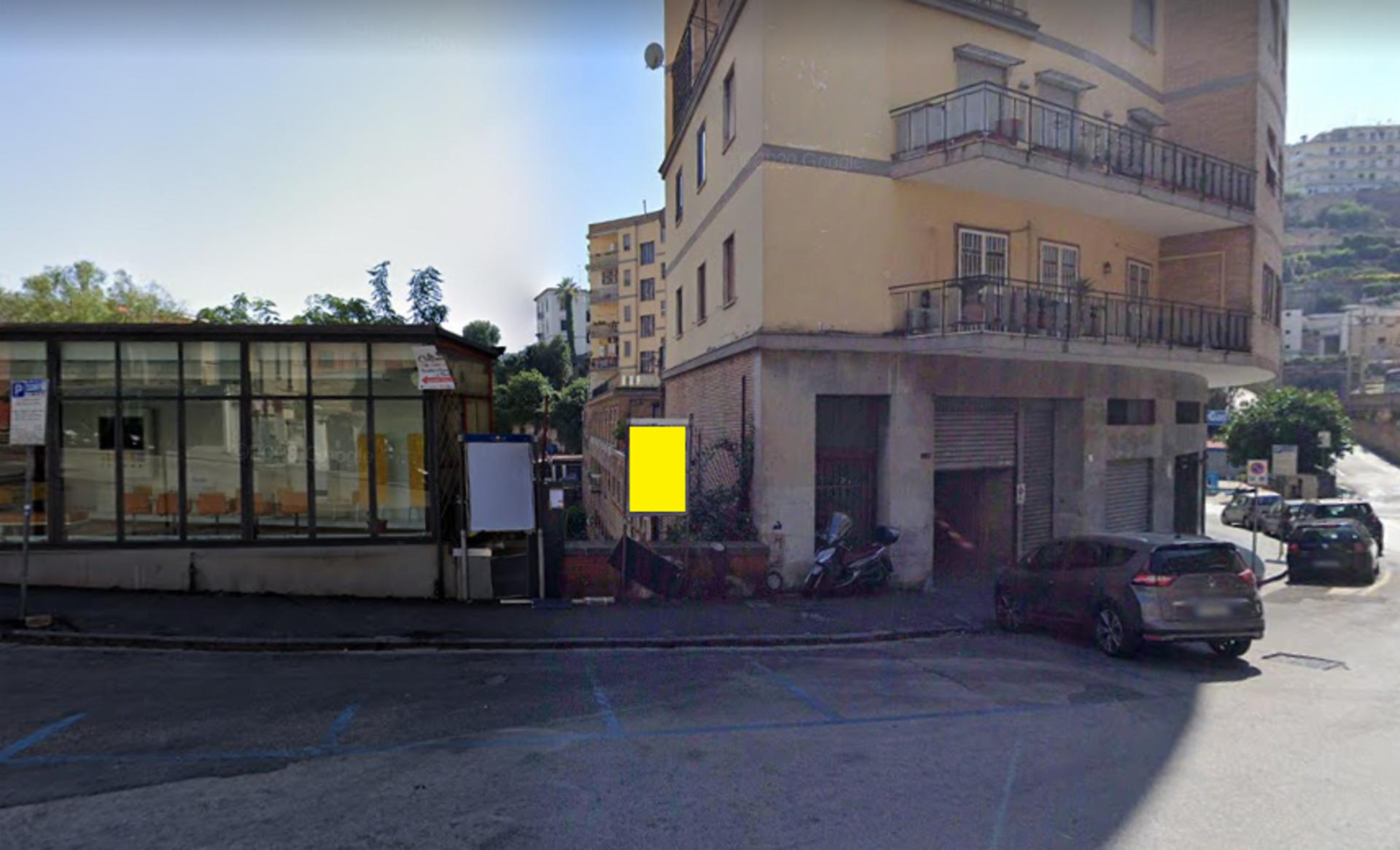 Impianto STENDARDO a Napoli, in zona Cafè Guapa