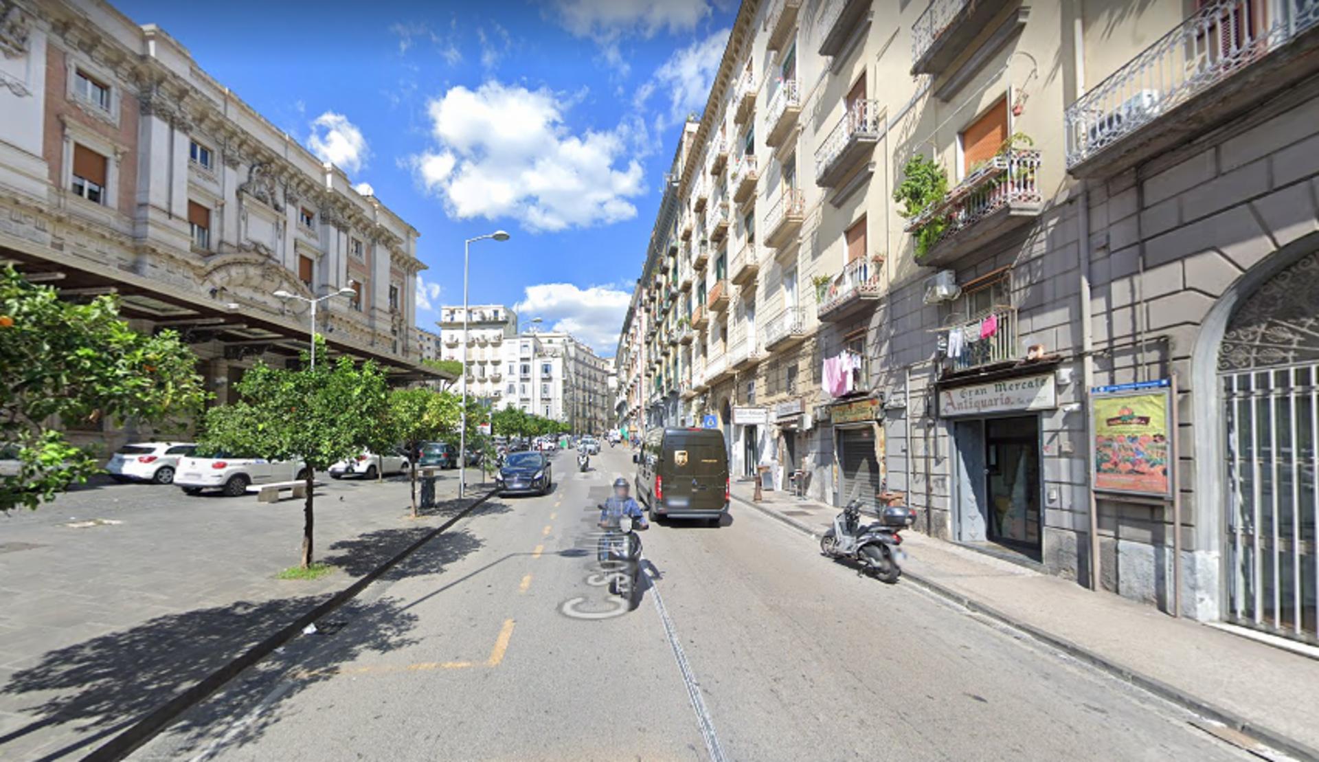 Impianto STENDARDO a Napoli, in zona Caffé e Delizie