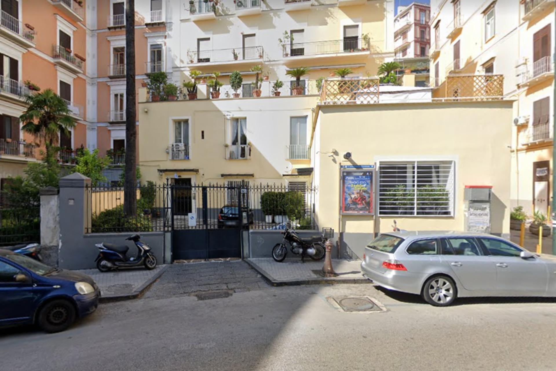 Impianto STENDARDO a Napoli, in zona Marble