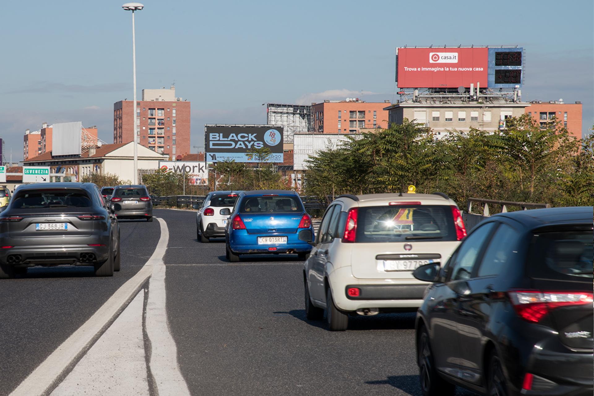 Impianto MEDI FORMATI a Milano, in zona Portavene (?)