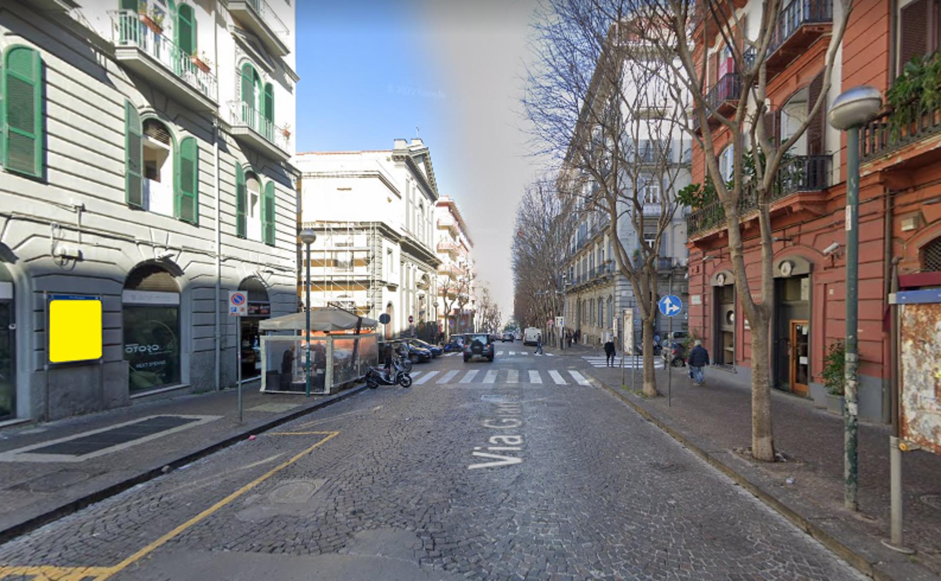 Impianto STENDARDO a Napoli, in zona Caffetteria Vanvitelli