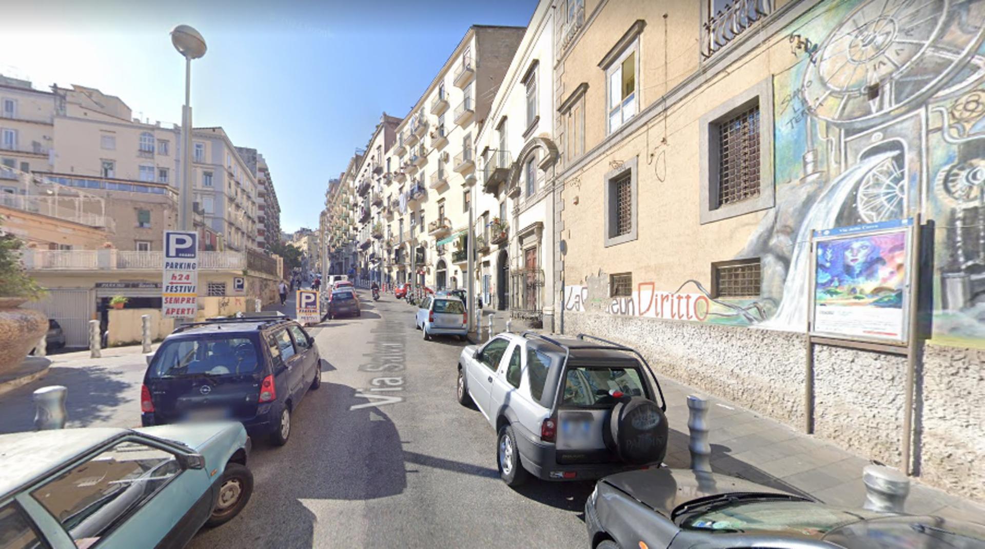 Impianto STENDARDO a Napoli, in zona Eté
