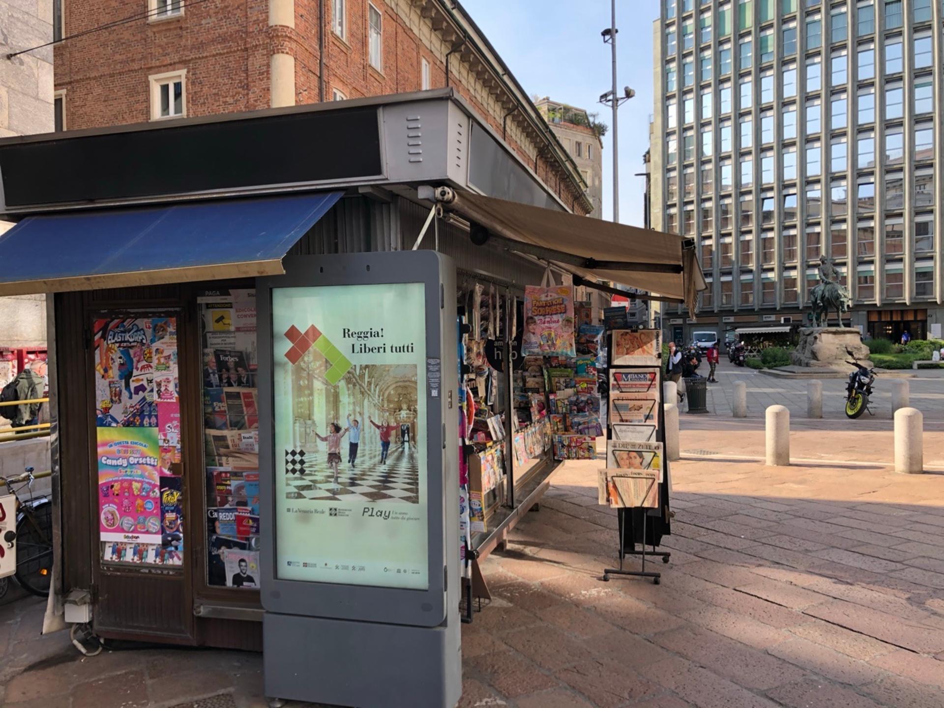 Impianto TOTEM DIGITALE a Milano, in zona Scavolini Store