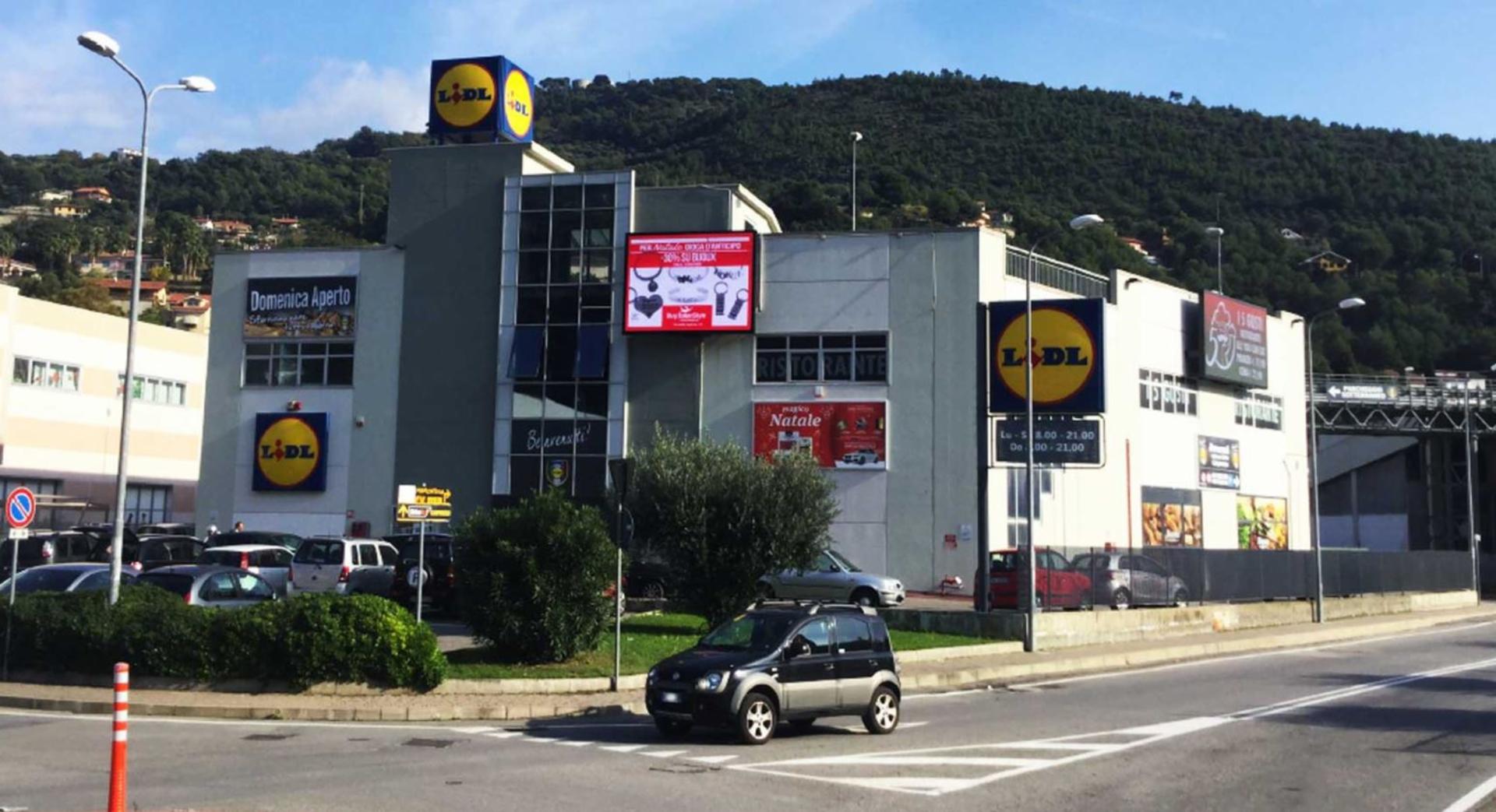 Impianto DISPLAY / LED a Camporosso, in zona Lidl