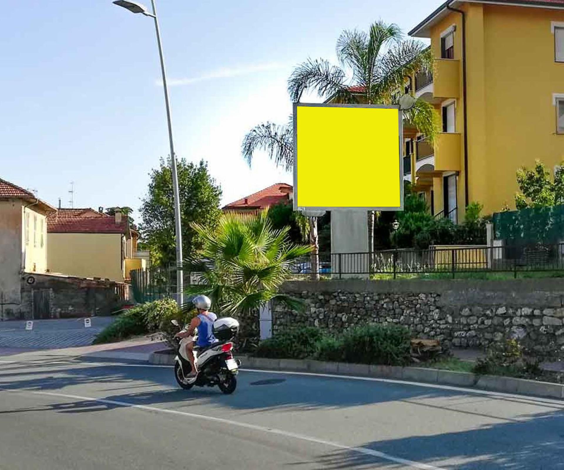 Impianto DISPLAY / LED a San Bartolomeo al Mare, in zona al baretto