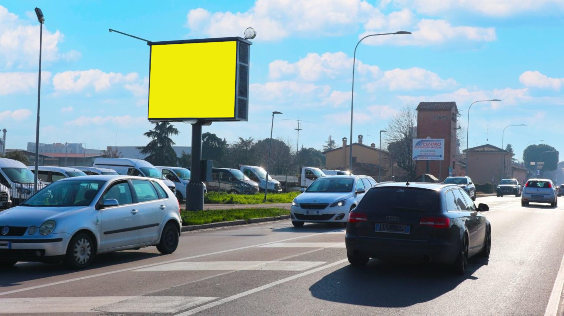 Impianto DISPLAY / LED a Imola, in zona ArredissimA