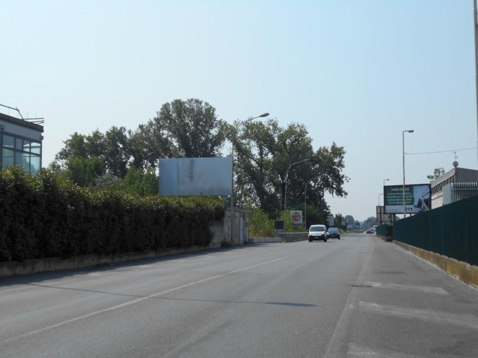Impianto a VIA 1^ Maggio (dir. Pioltello)  Cernusco sul Naviglio