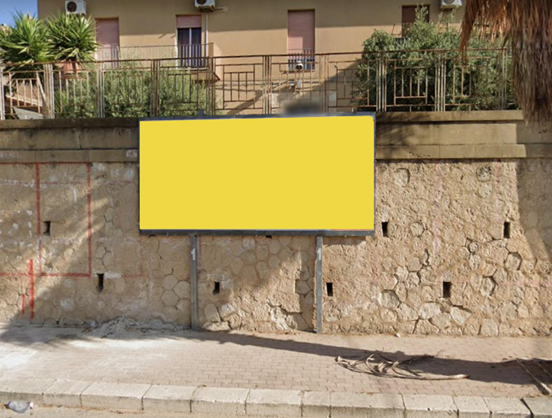 Impianto POSTER a Niscemi, in zona New Era Shopping Center
