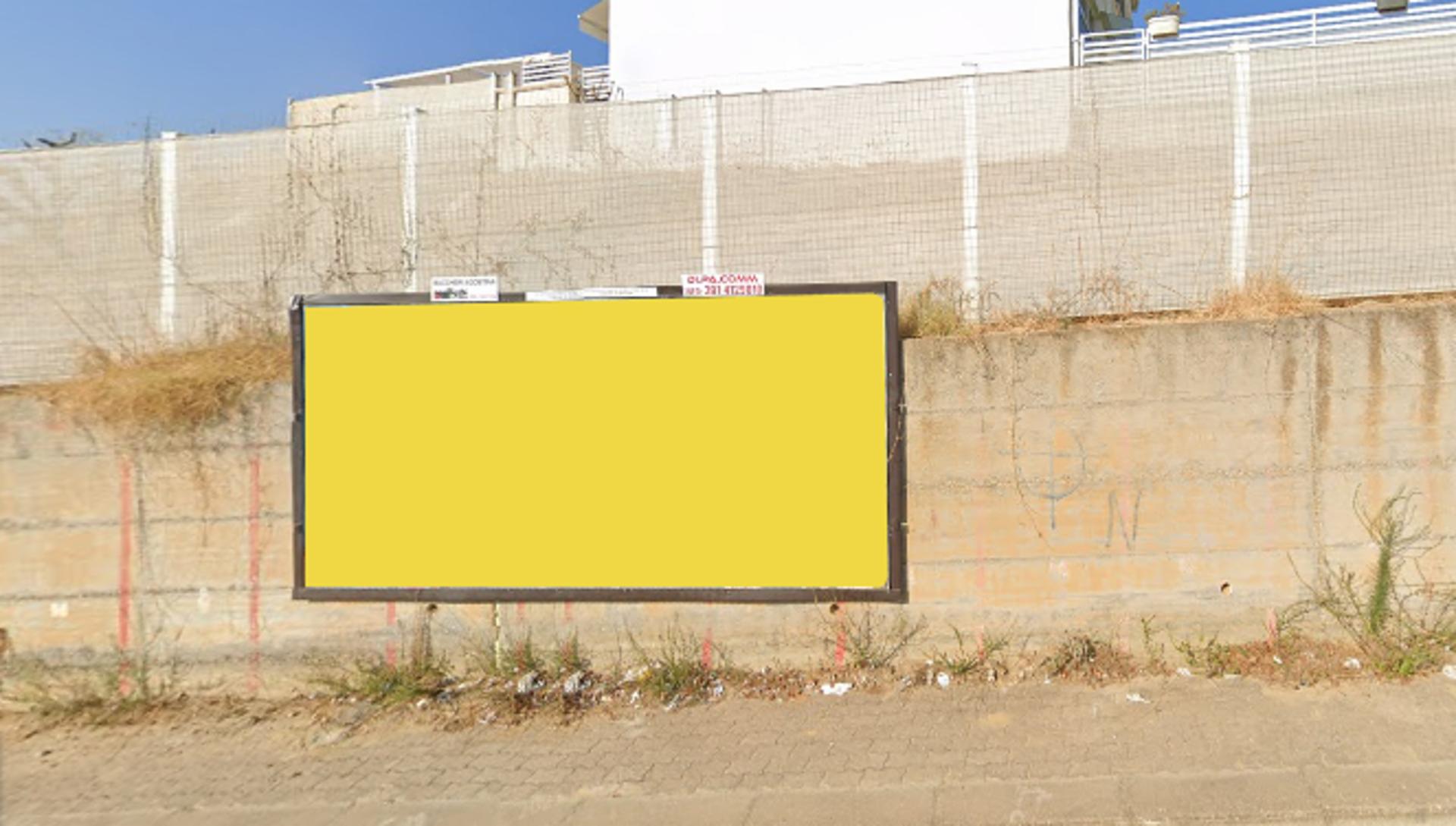 Impianto POSTER a Niscemi, in zona New Era Shopping Center