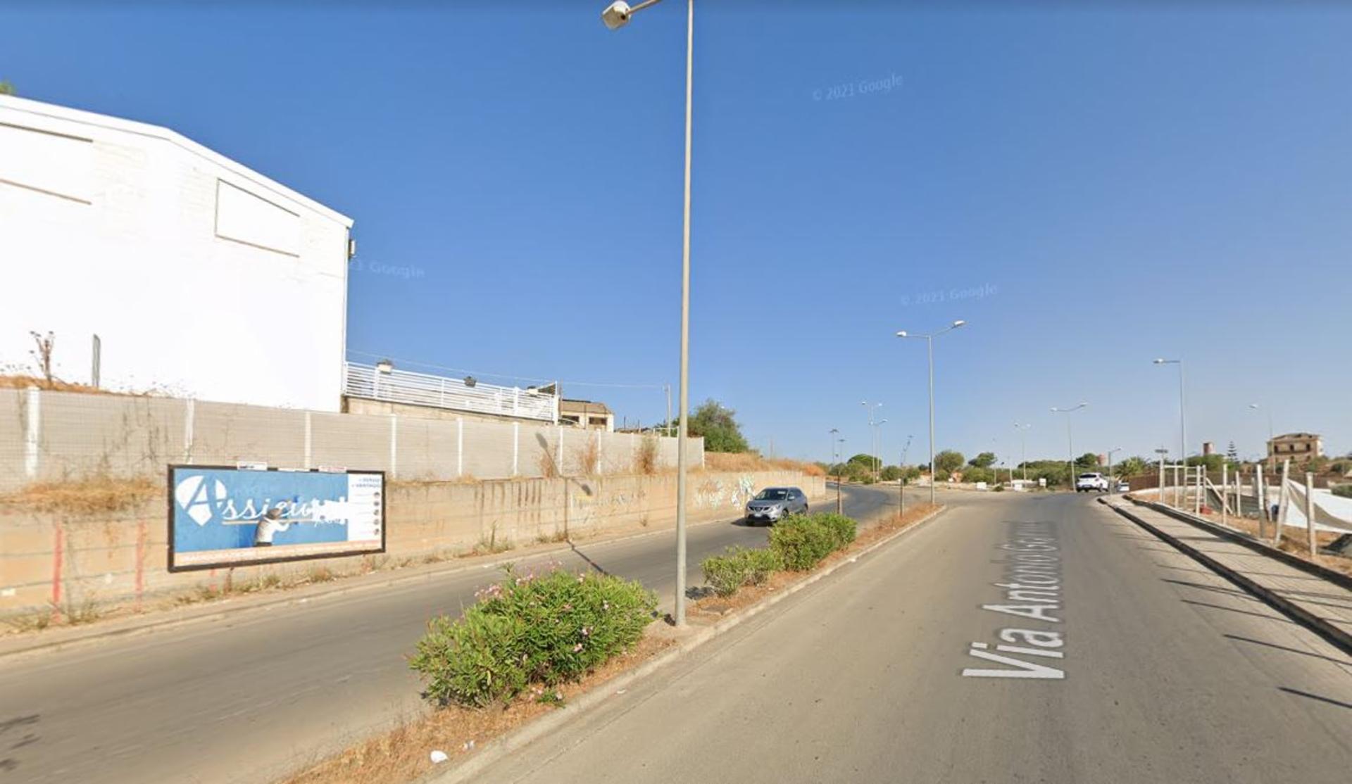 Impianto POSTER a Niscemi, in zona New Era Shopping Center