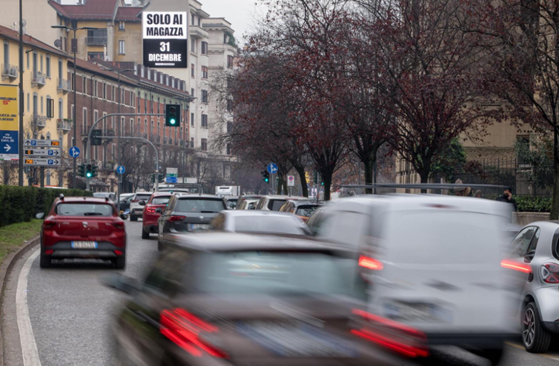 Impianto DISPLAY / LED a Milano, in zona Rusty