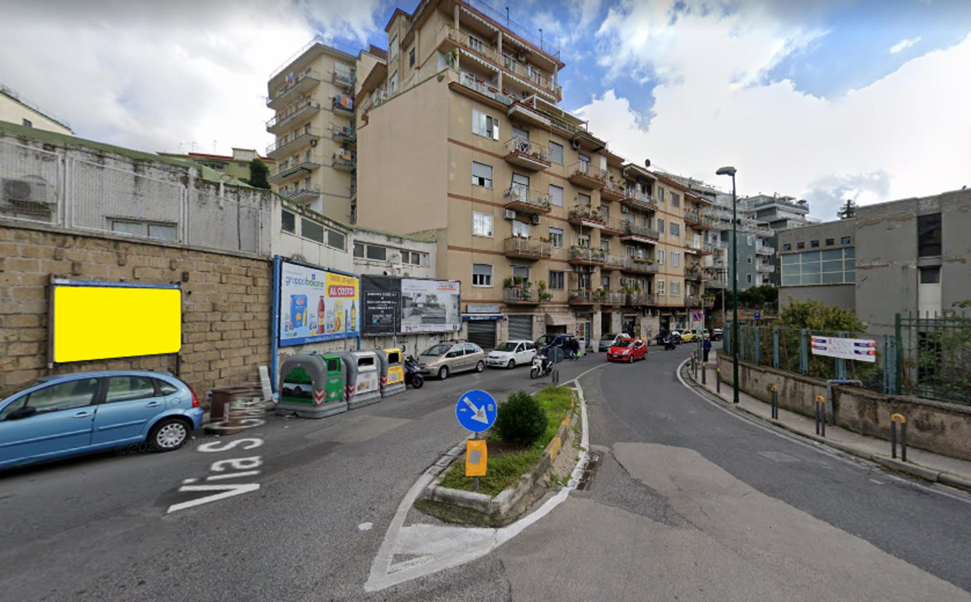 Impianto STENDARDO a Napoli, in zona Pizzeria Mastromatteo