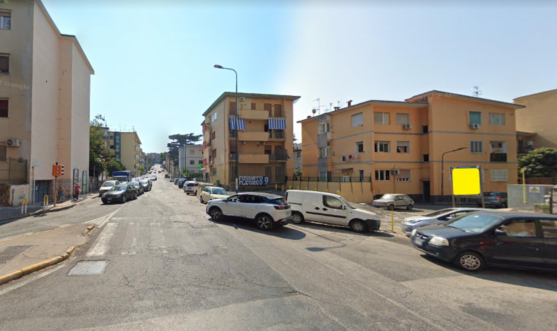 Impianto STENDARDO a Napoli, in zona Bacco's Wine and Food