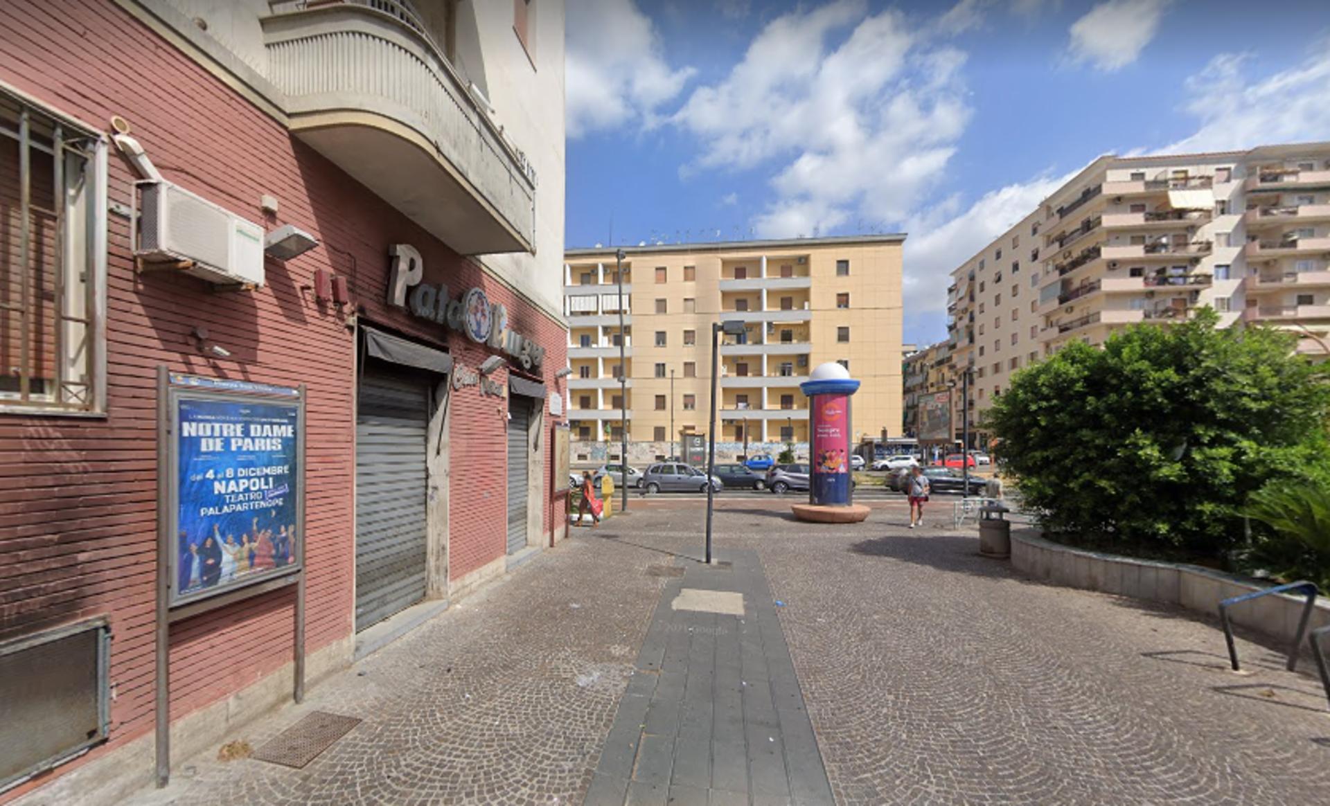 Impianto STENDARDO a Napoli, in zona Veronique