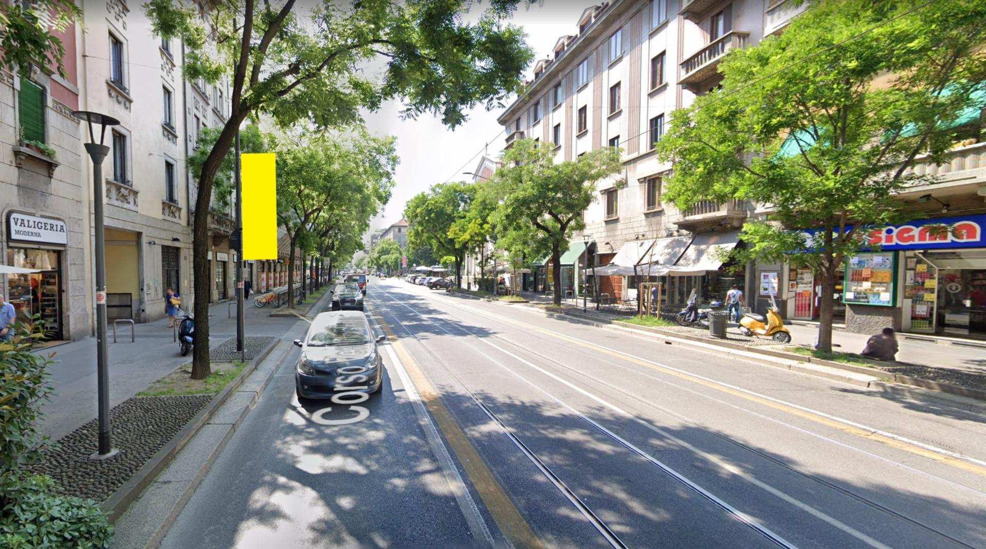 Impianto VERTICAL BANNER a Milano, in zona Circle K