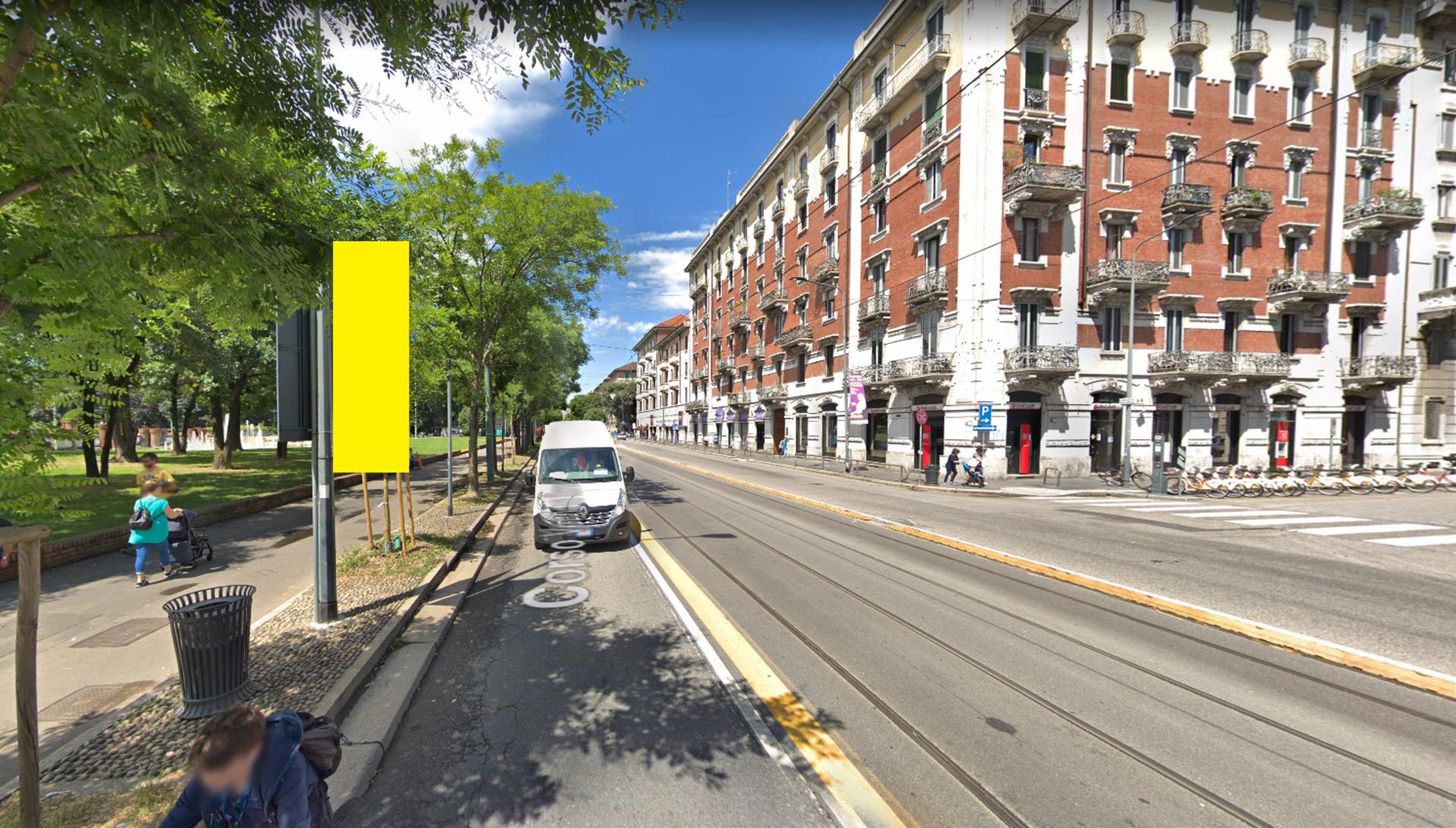 Impianto VERTICAL BANNER a Milano, in zona Euronics