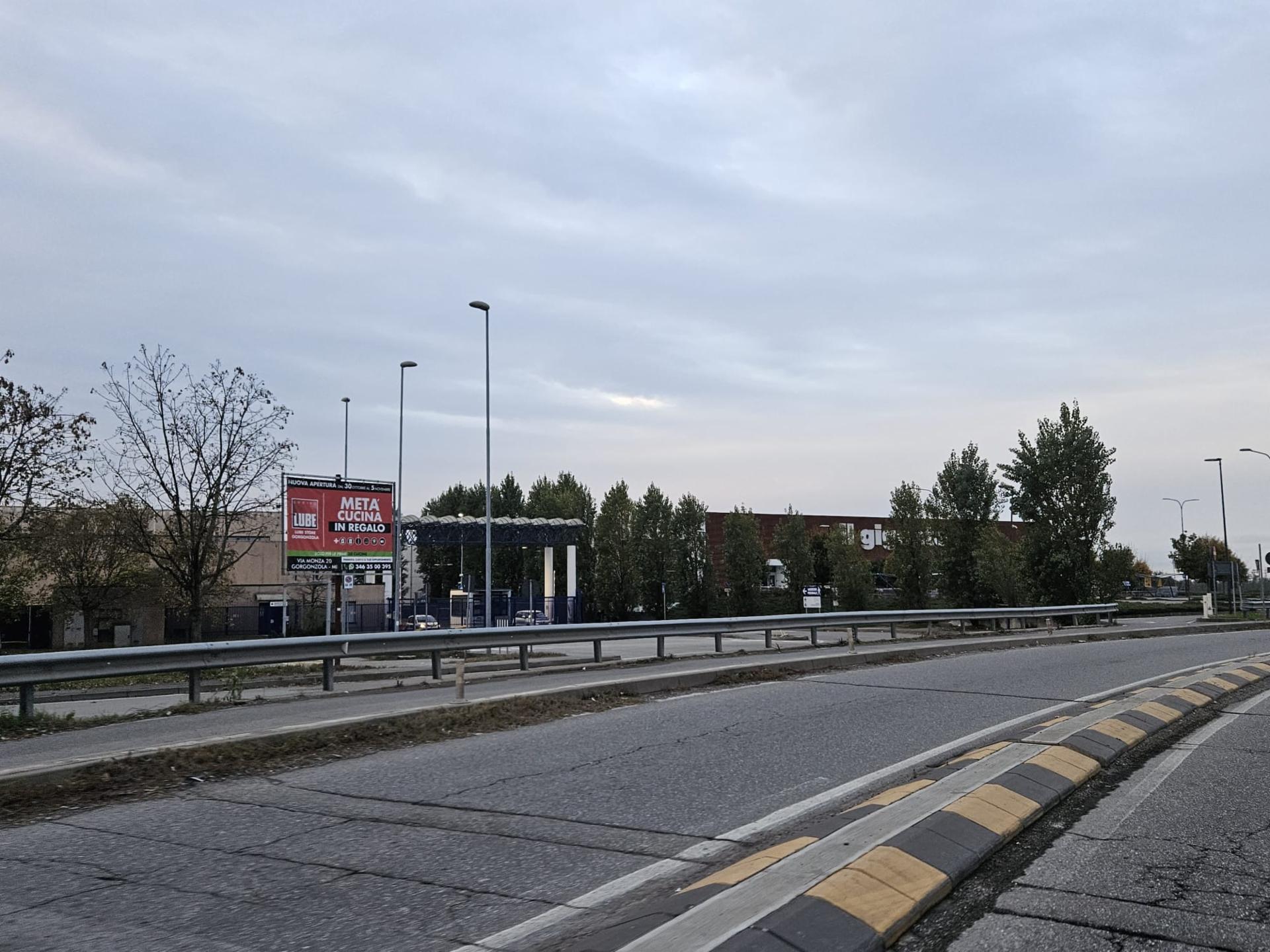 Impianto a USCITA AUTOSTRADA INTERNO VIA SANTA MARIA IN CAMPO  Cavenago di Brianza