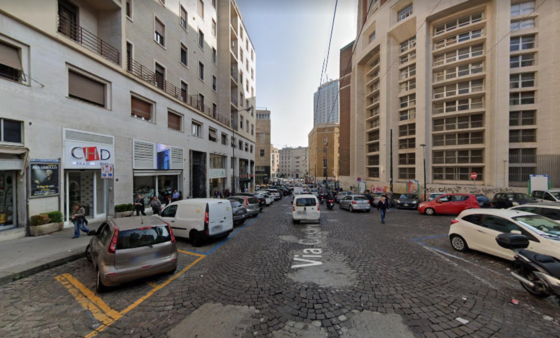Impianto STENDARDO a Napoli, in zona Rudi Sport