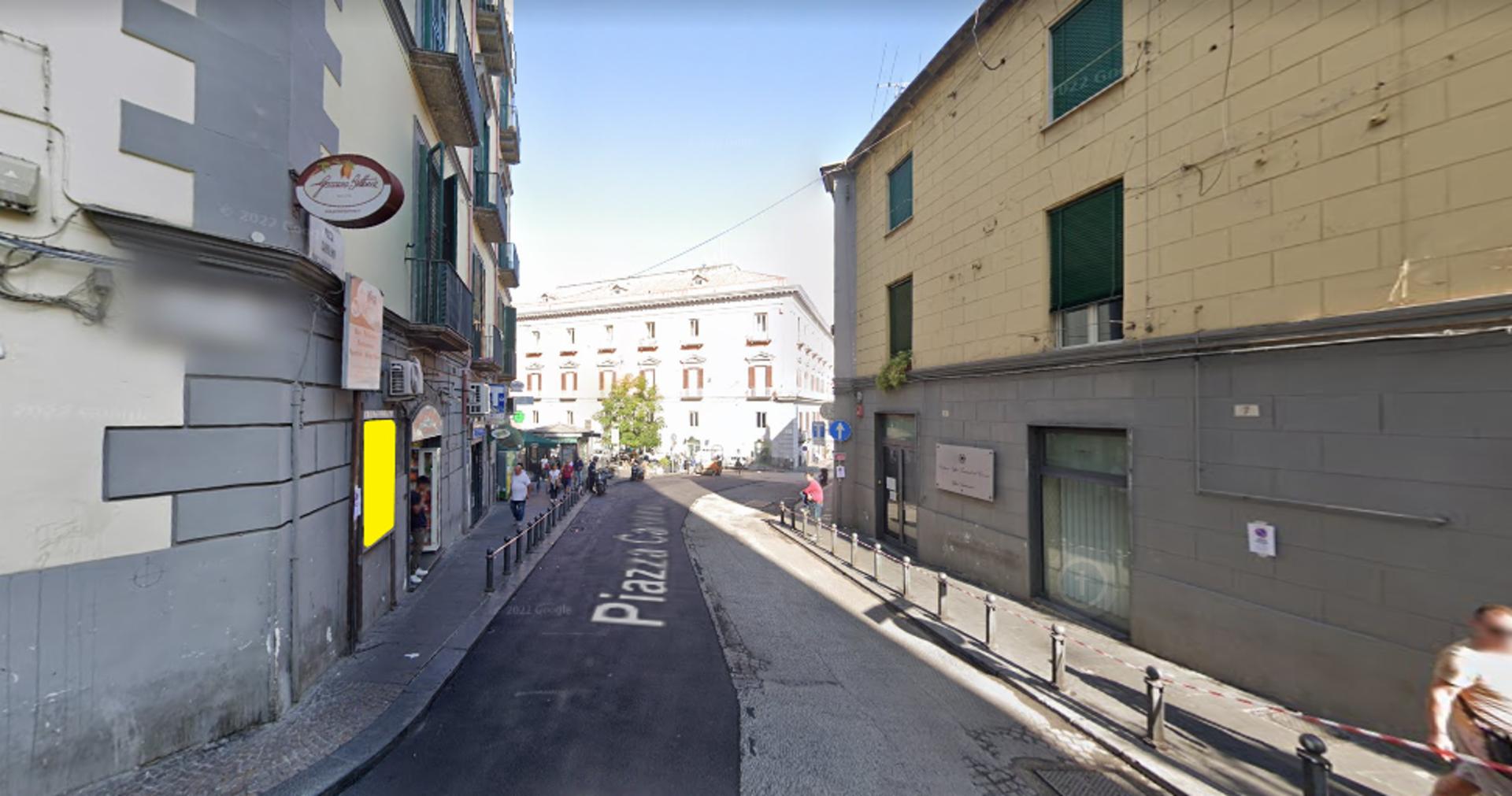 Impianto STENDARDO a Napoli, in zona Na Bona Furchetta