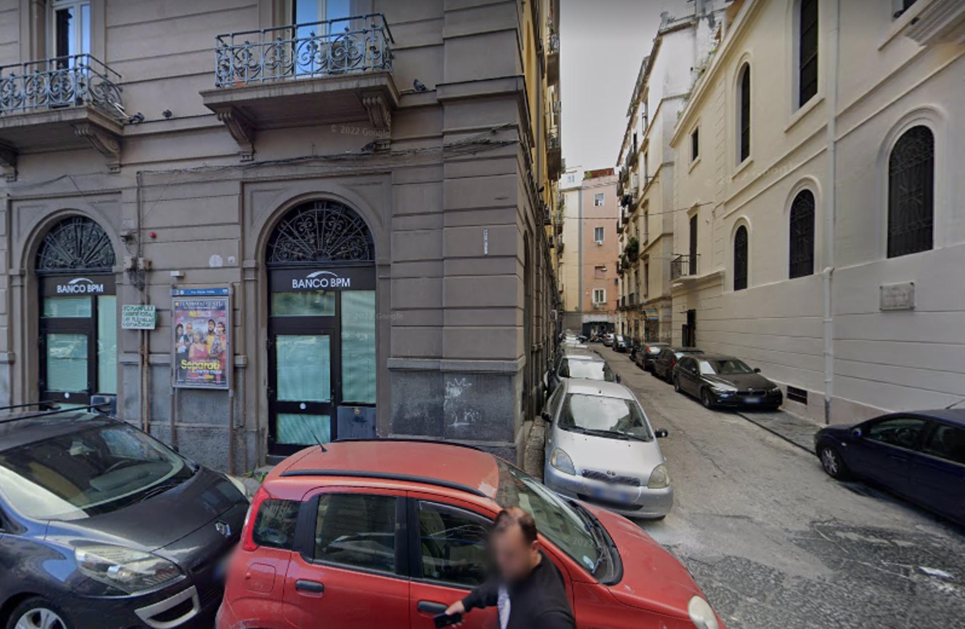 Impianto STENDARDO a Napoli, in zona La Barberia