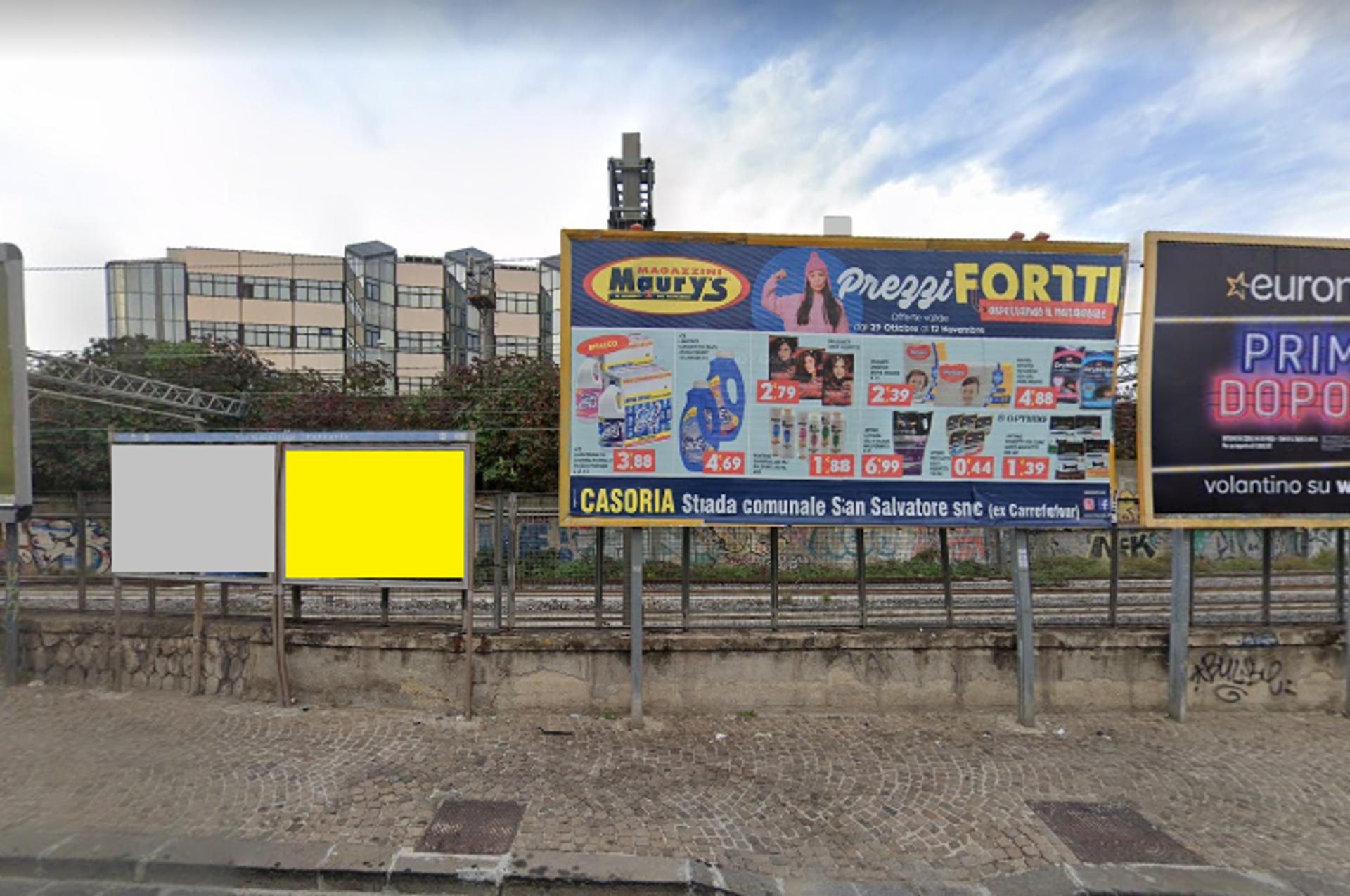 Impianto STENDARDO a Napoli, in zona Mix Markt