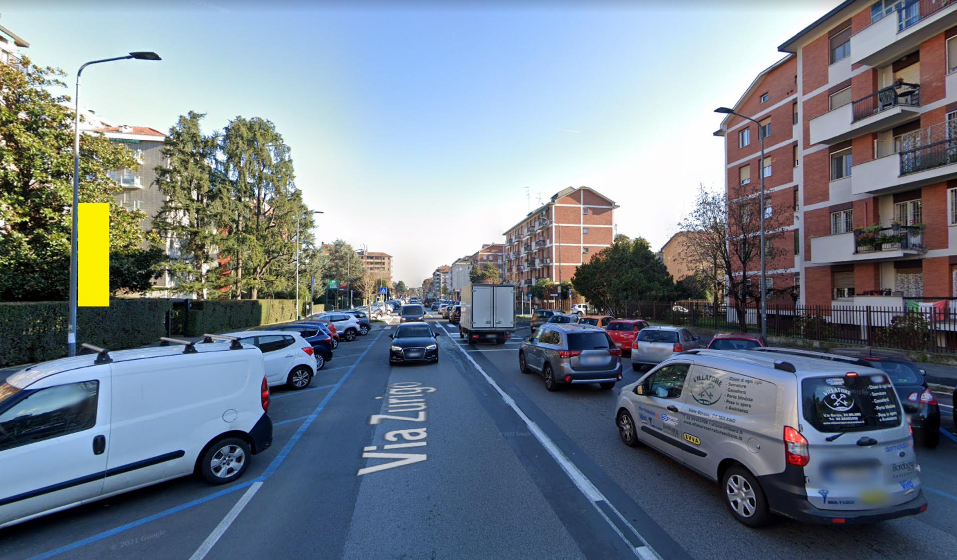 Impianto VERTICAL BANNER a Milano, in zona ‘A Livella