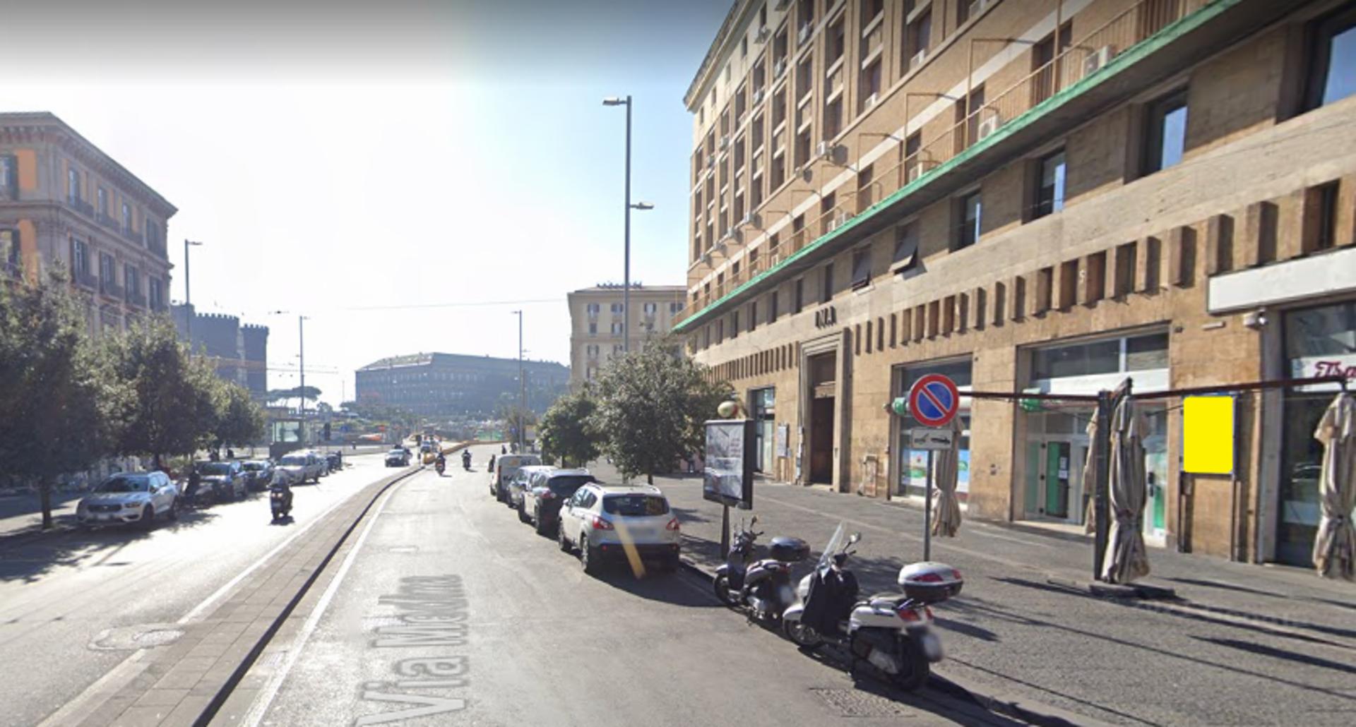 Impianto STENDARDO a Napoli, in zona Sole 365