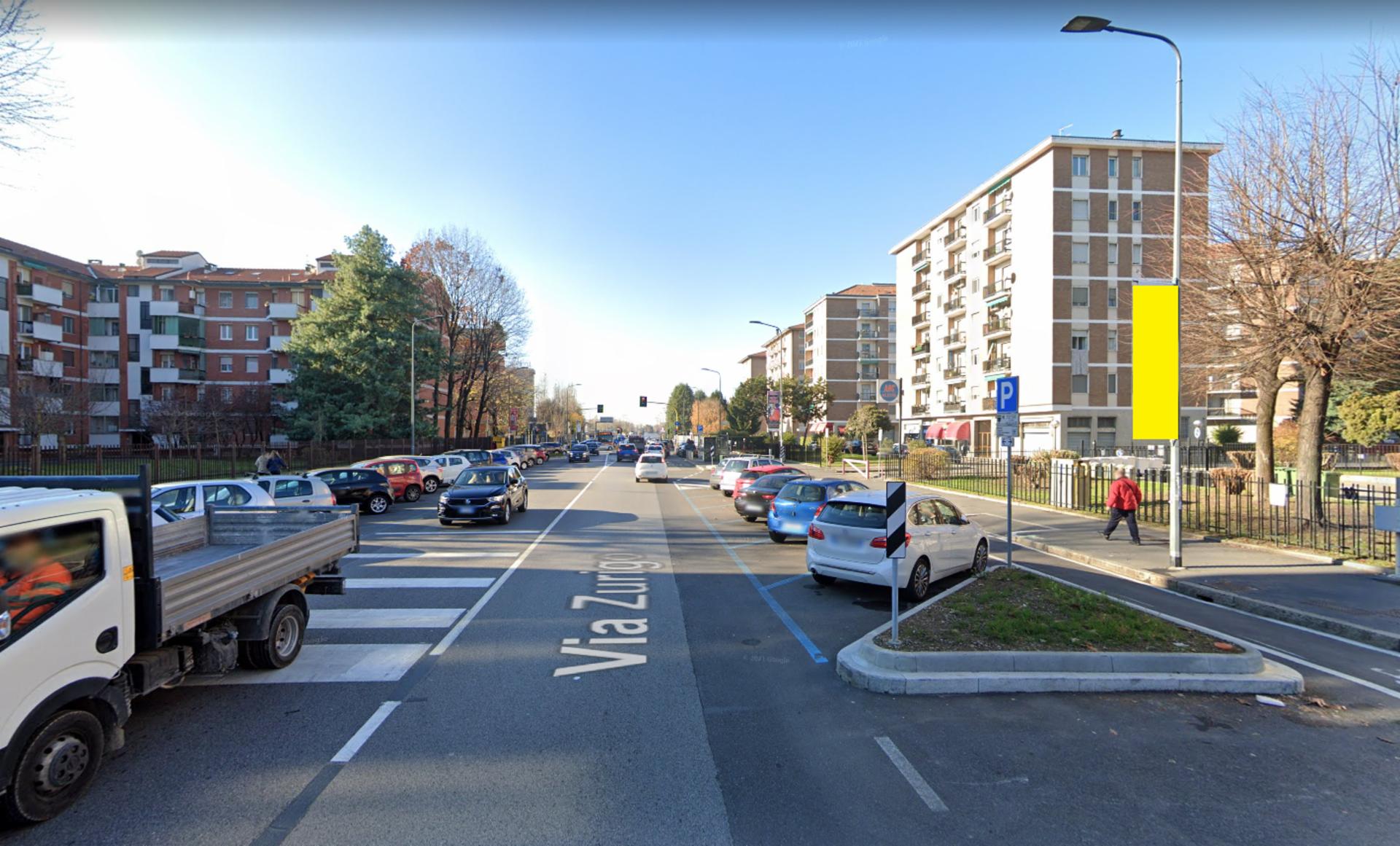 Impianto VERTICAL BANNER a Milano, in zona 3 Cavalieri