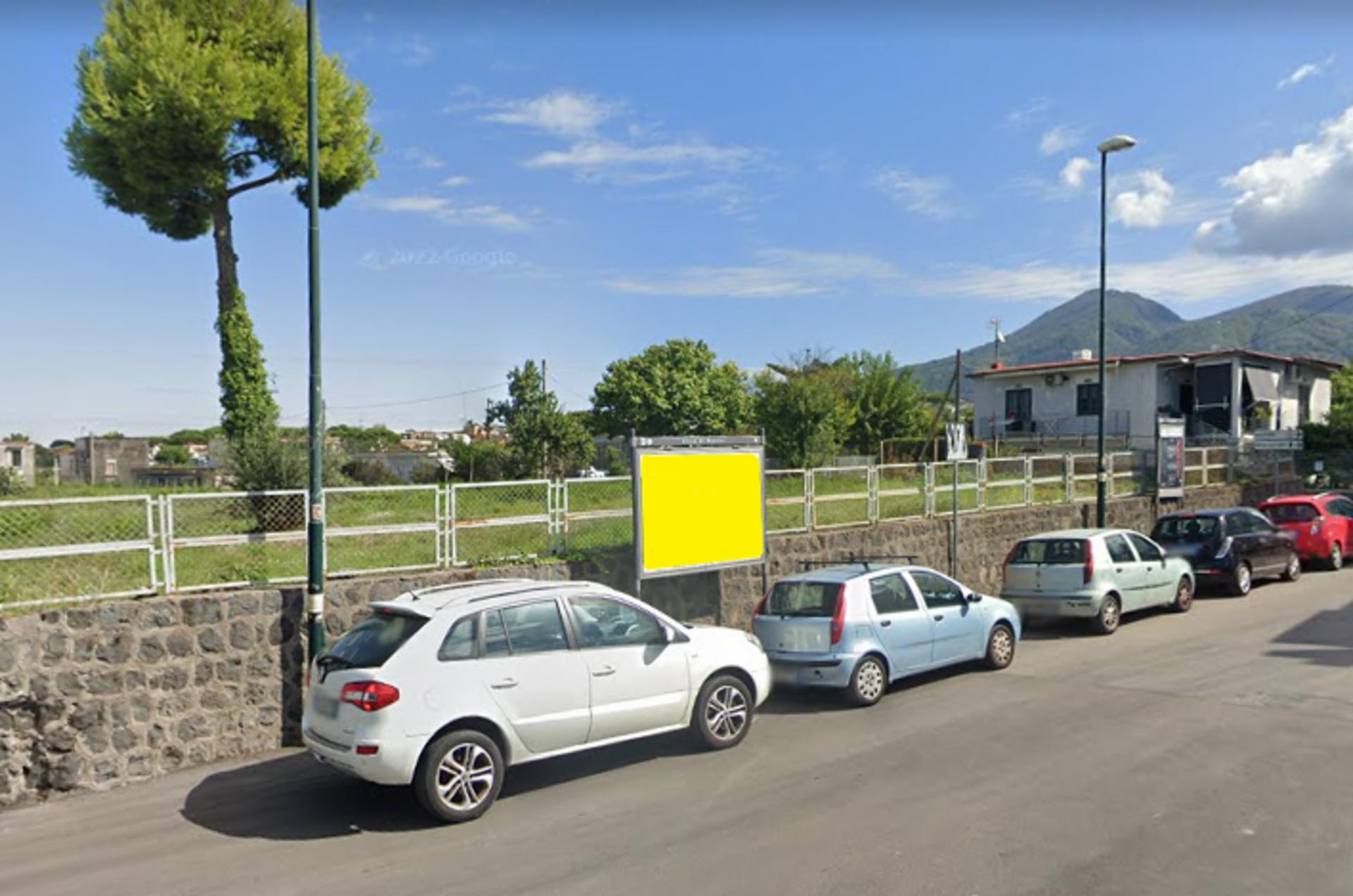 Impianto STENDARDO a Portici, in zona OVS