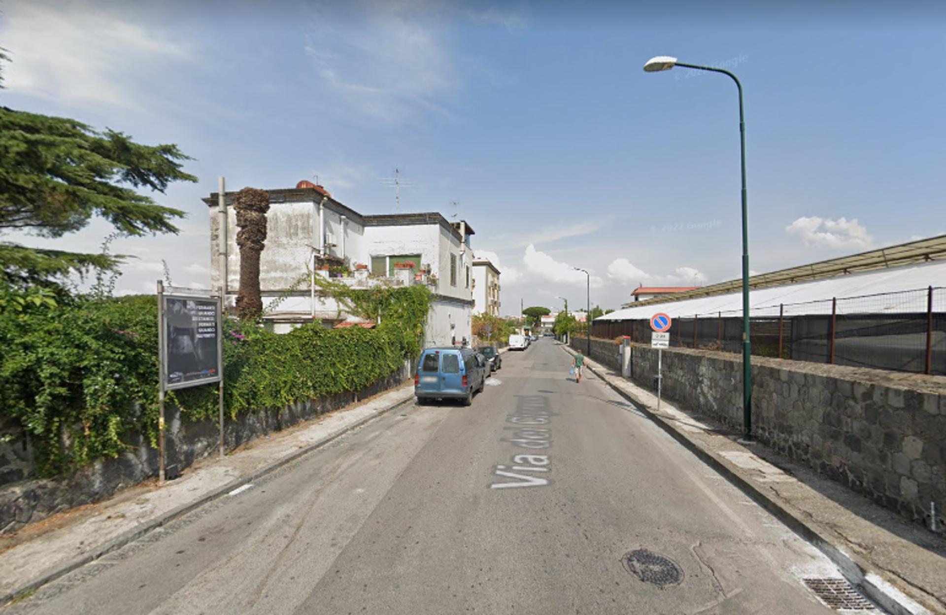 Impianto STENDARDO a Portici, in zona Supermercato SISA - Gruppo di Polo