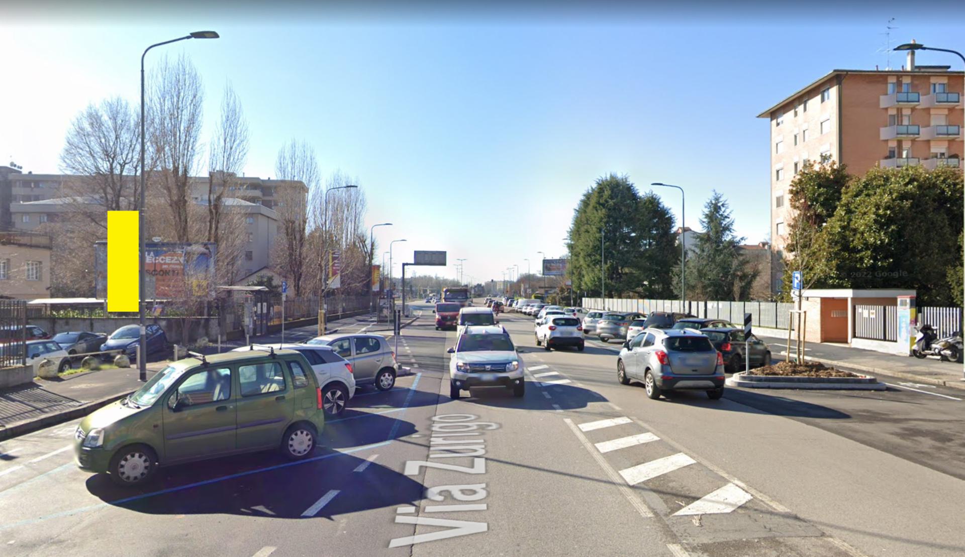 Impianto VERTICAL BANNER a Milano, in zona 3 Cavalieri