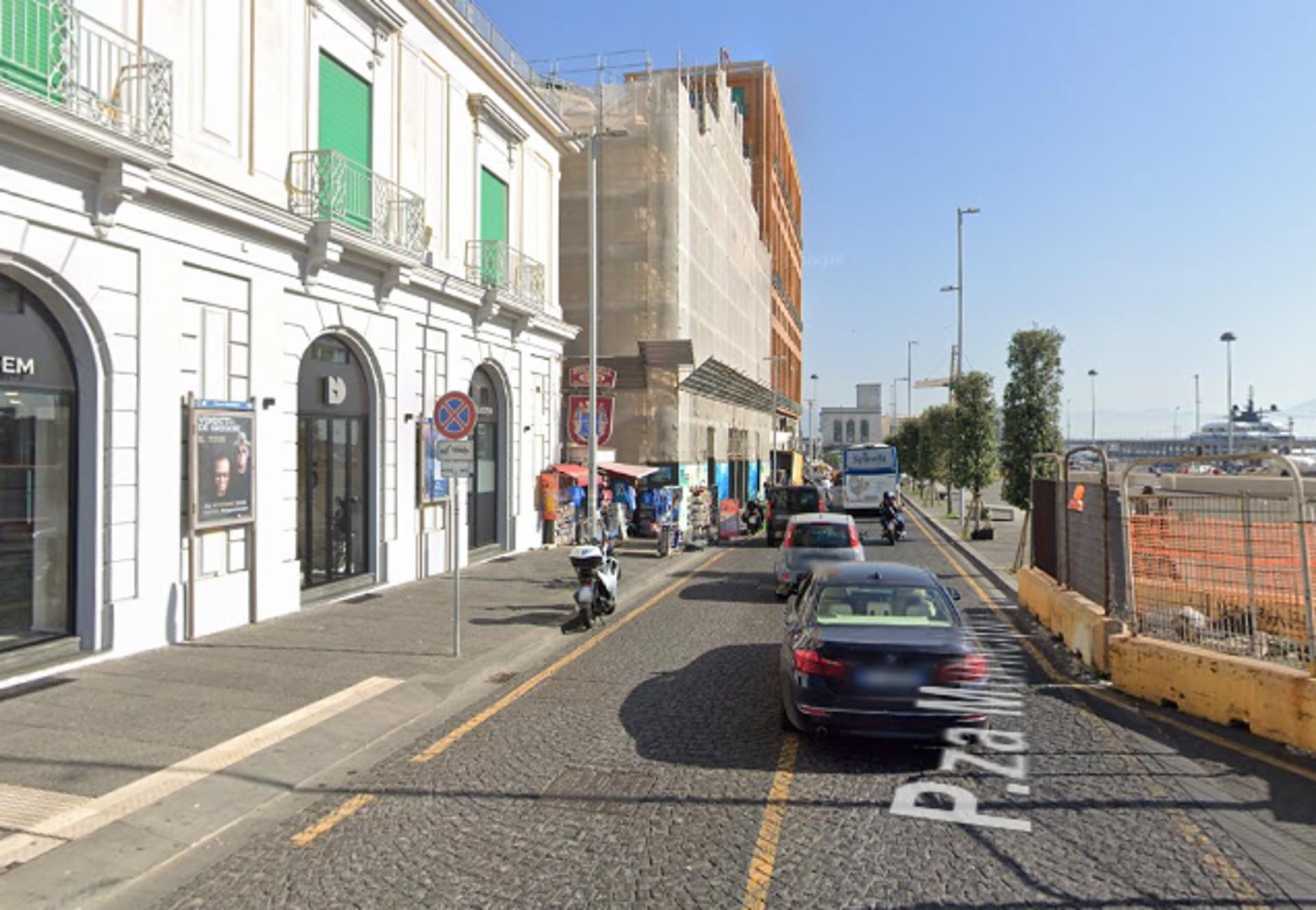 Impianto STENDARDO a Napoli, in zona il Chico d'Oro