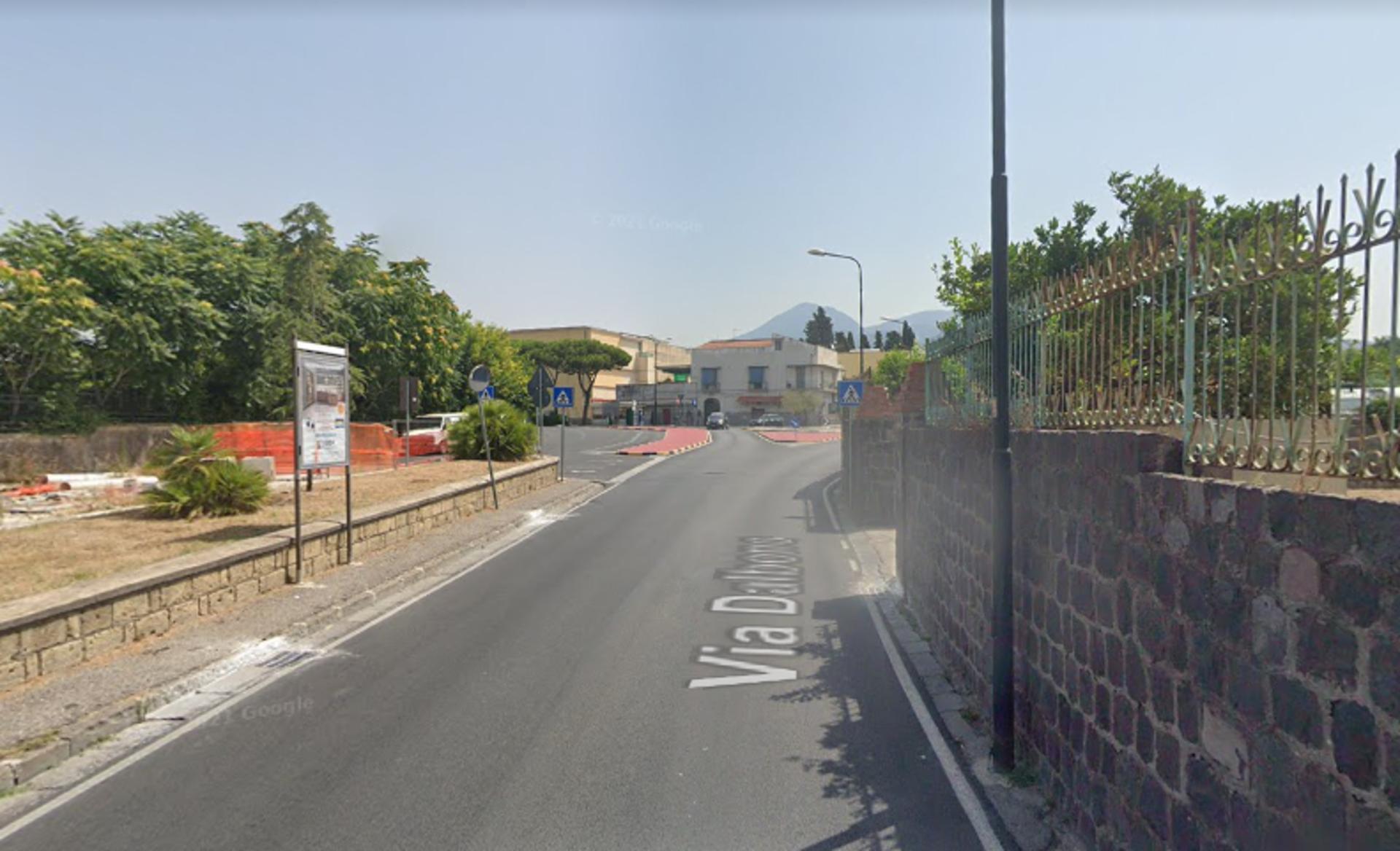 Impianto STENDARDO a Portici, in zona OVS