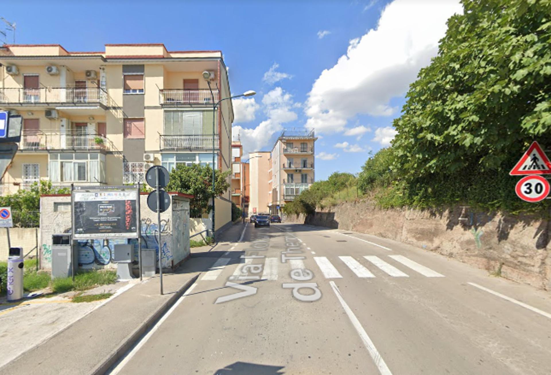 Impianto a VIA FLOTARD DE LAUZIERES THERMINES  Portici