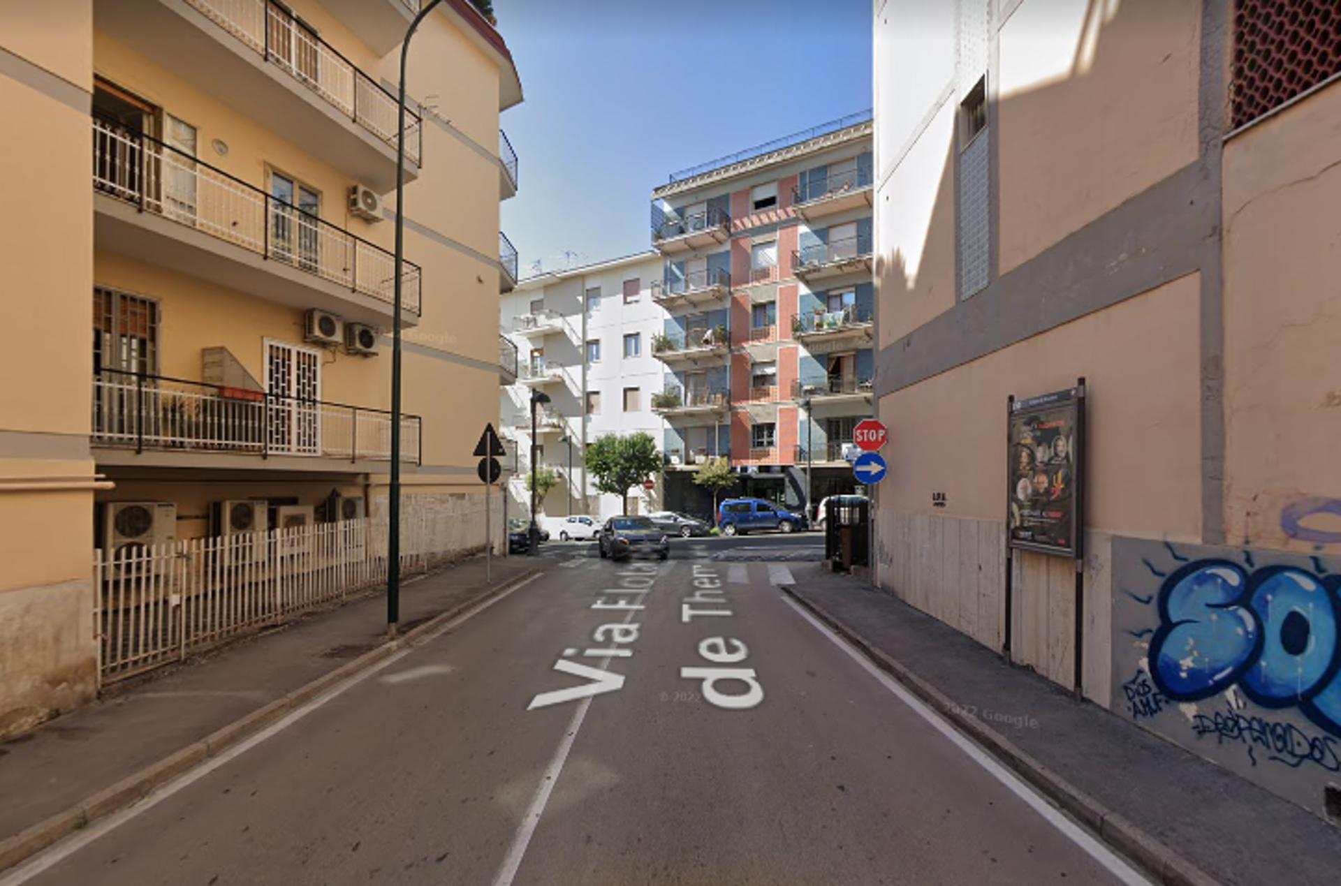 Impianto STENDARDO a Portici, in zona Supermercato SISA - Gruppo di Polo