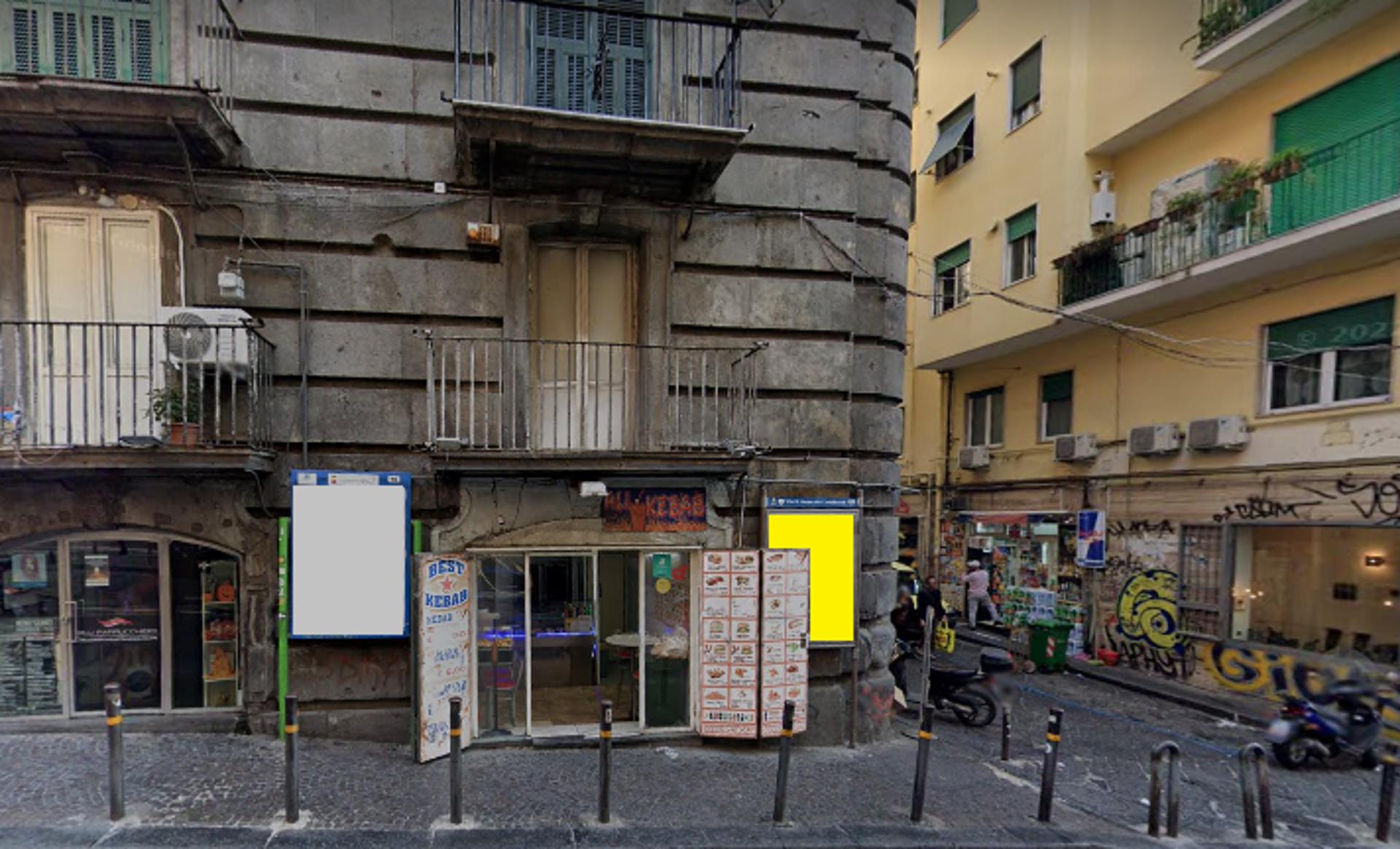 Impianto STENDARDO a Napoli, in zona Chiesa di Sant'Anna dei Lombardi