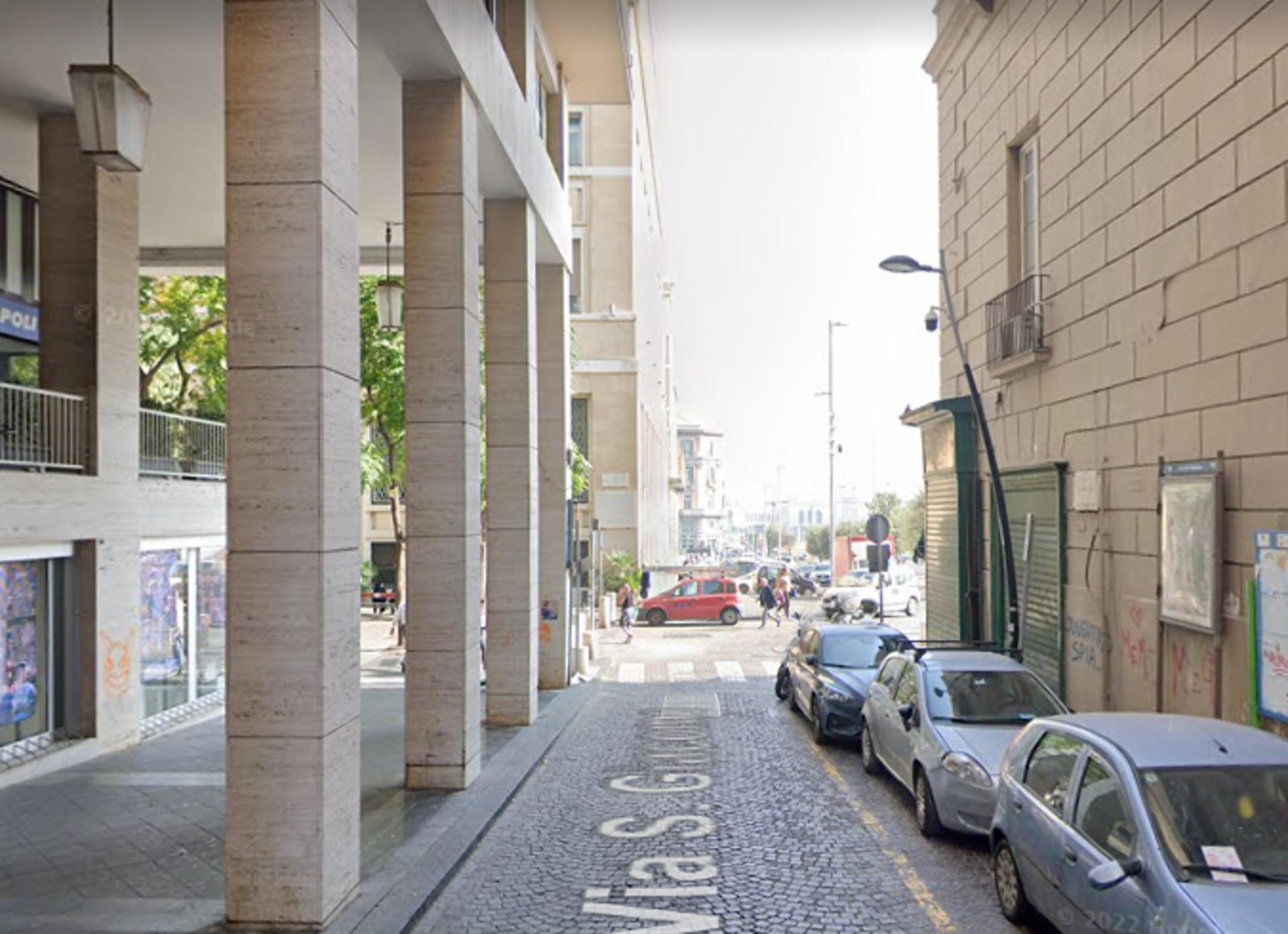 Impianto STENDARDO a Napoli, in zona Time 5